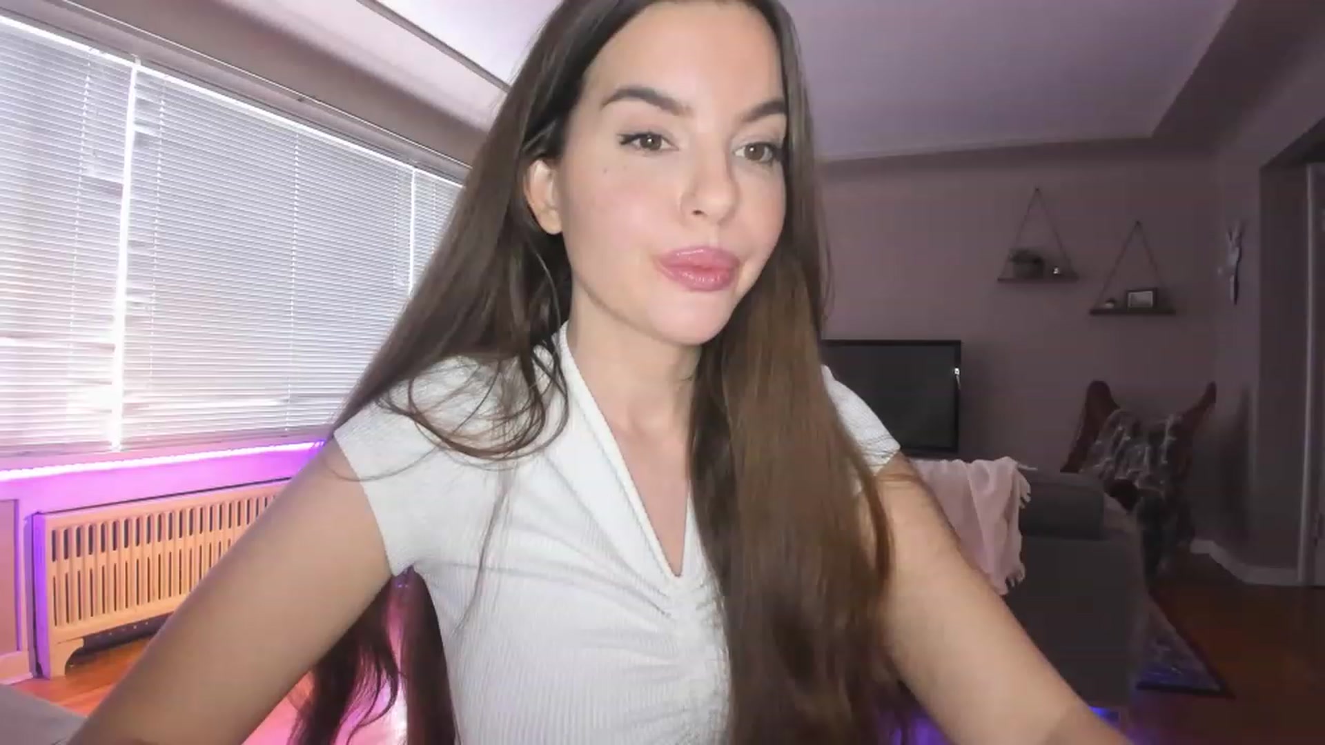 Gallery image thumbnail from KateNova's myfreecams stream on, 03/12/2023, 24:09 image 20 of 20