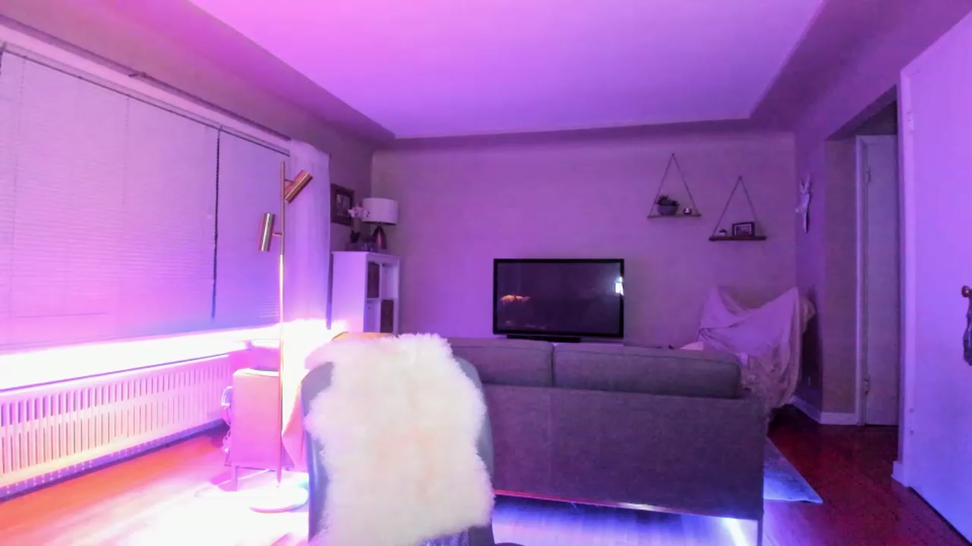 Gallery image thumbnail from KateNova's myfreecams stream on, 03/14/2023, 07:31 image 16 of 20