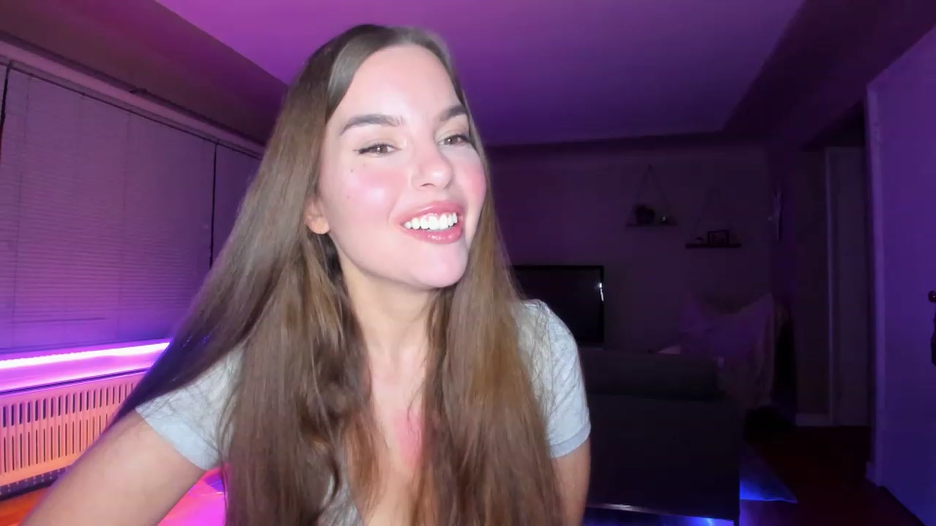 Gallery image thumbnail from KateNova's myfreecams stream on, 03/14/2023, 07:31 image 4 of 20