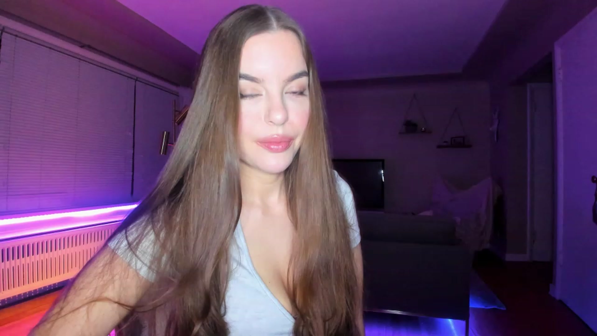 Gallery image thumbnail from KateNova's myfreecams stream on, 03/14/2023, 07:31 image 1 of 20