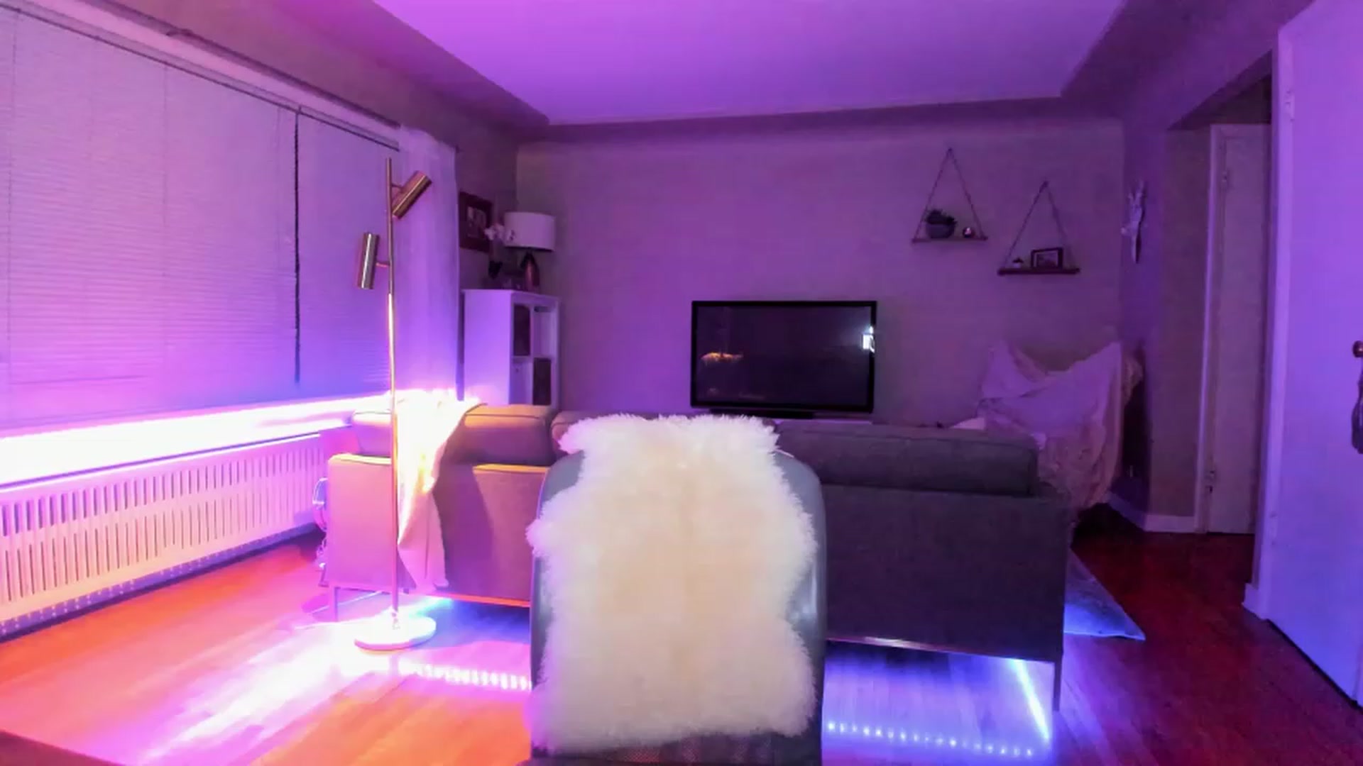 Gallery image thumbnail from KateNova's myfreecams stream on, 03/14/2023, 07:31 image 18 of 20