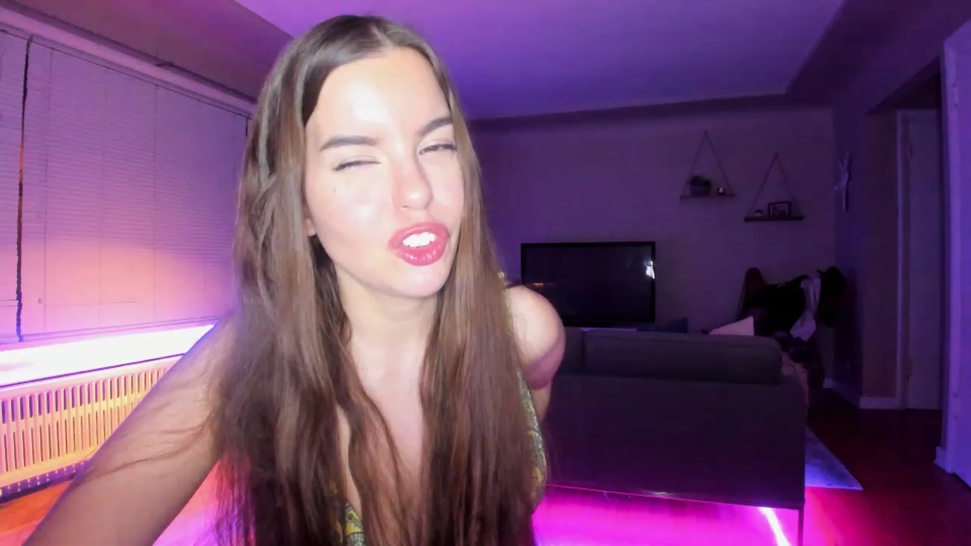 Gallery image thumbnail from KateNova's myfreecams stream on, 03/29/2023, 06:10 image 13 of 20