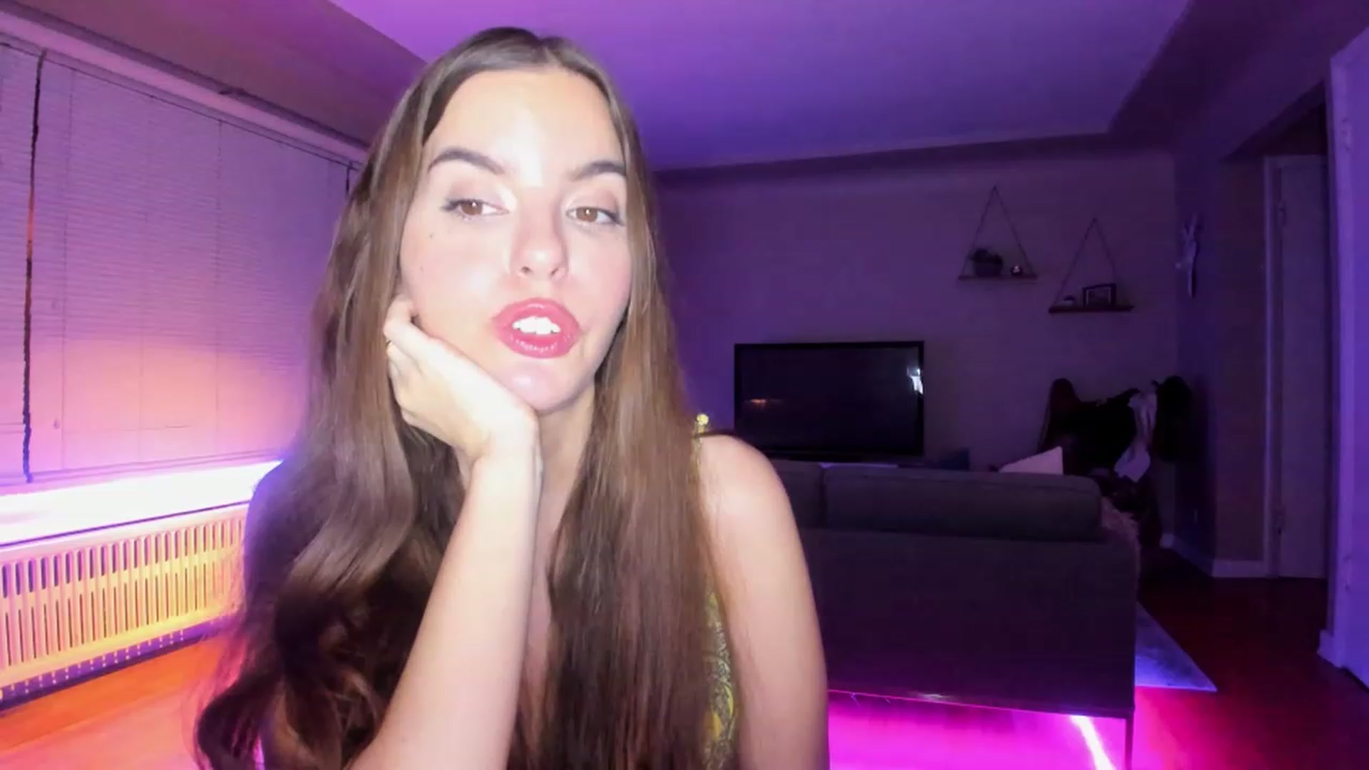 Gallery image thumbnail from KateNova's myfreecams stream on, 03/29/2023, 06:10 image 12 of 20