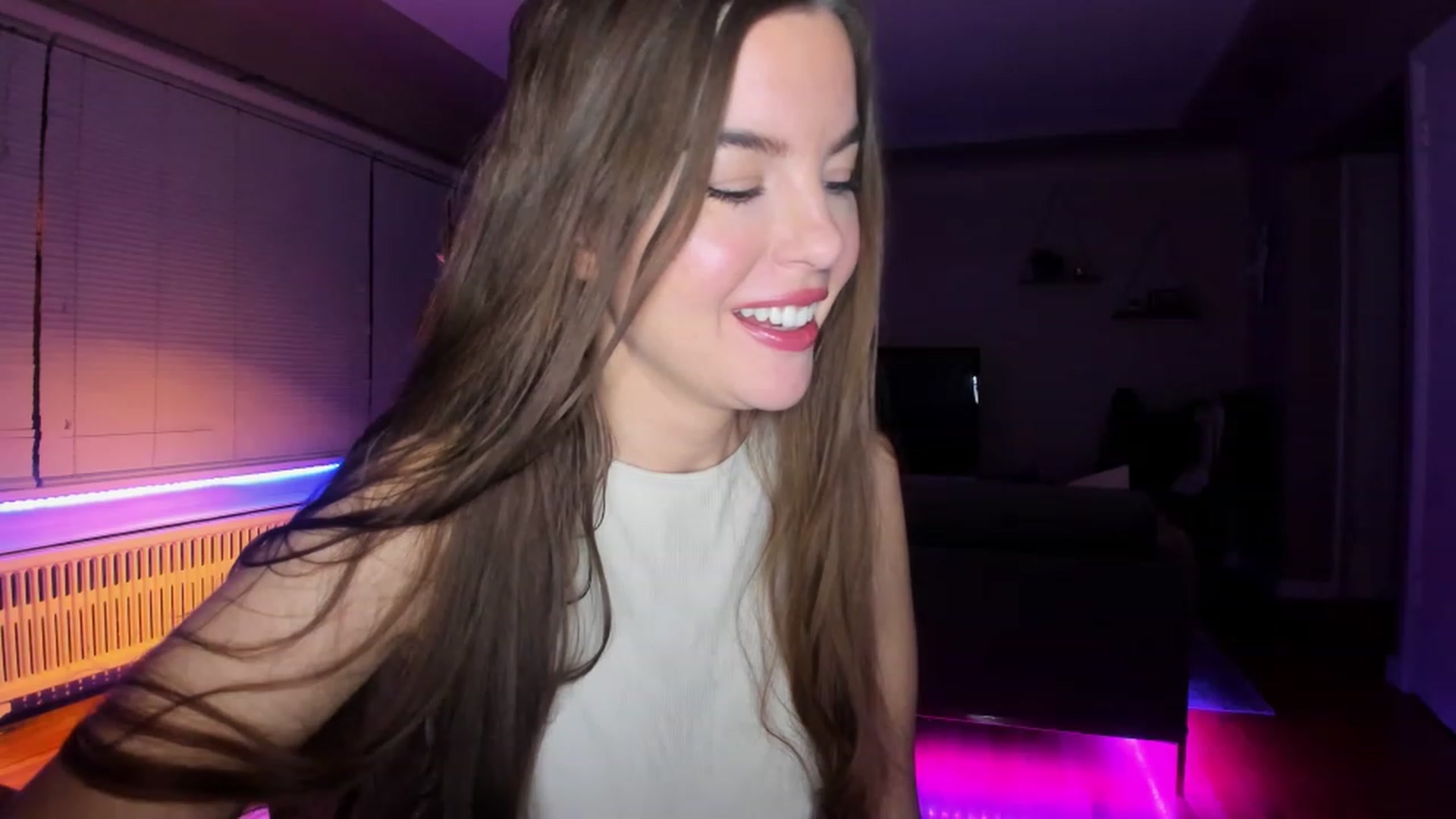 Gallery image thumbnail from KateNova's myfreecams stream on, 04/01/2023, 03:45 image 19 of 20