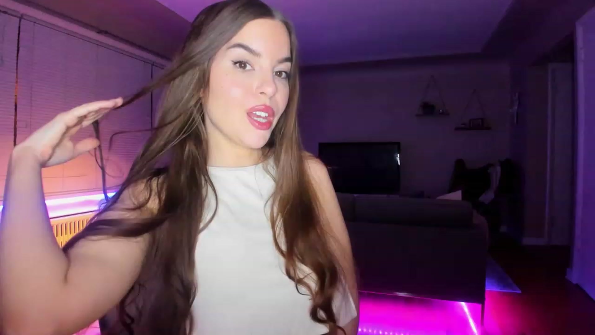 Gallery image thumbnail from KateNova's myfreecams stream on, 04/01/2023, 03:45 image 18 of 20