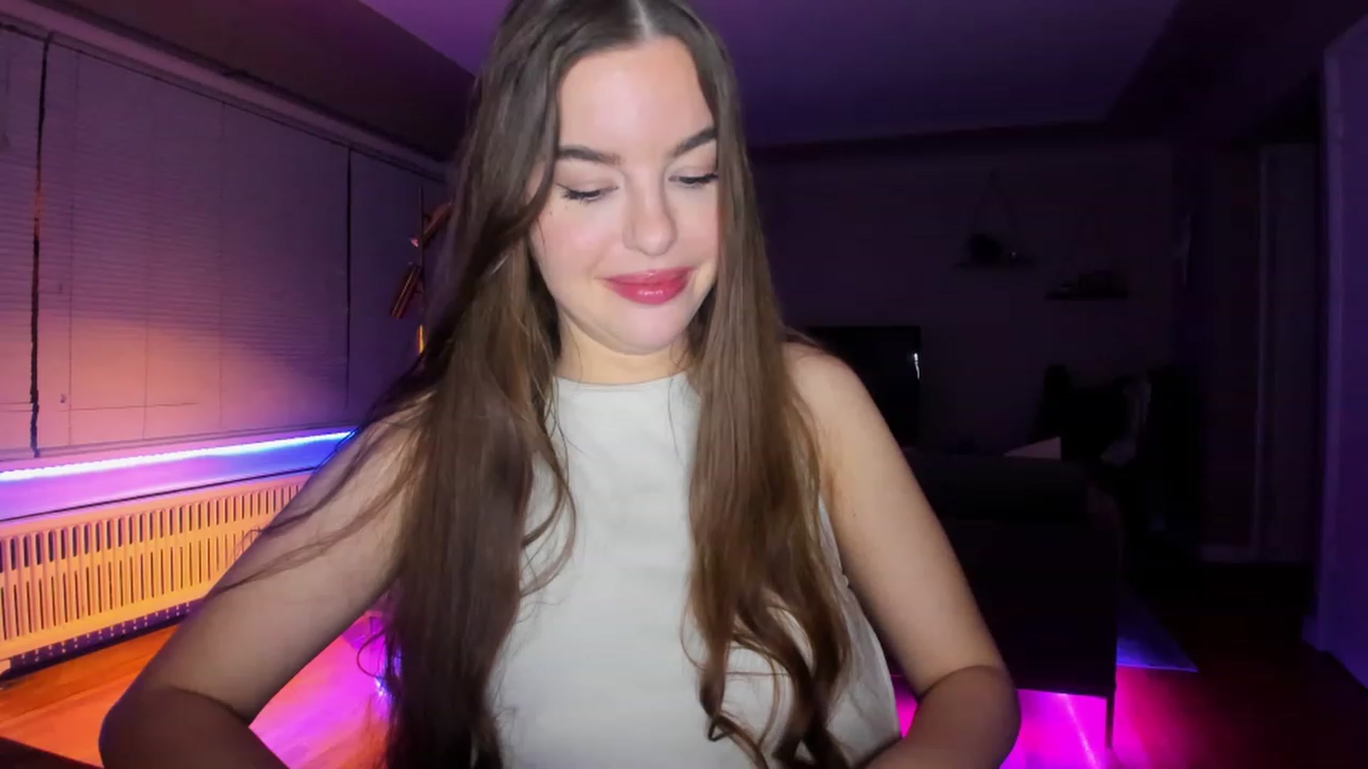 Gallery image thumbnail from KateNova's myfreecams stream on, 04/01/2023, 03:45 image 17 of 20