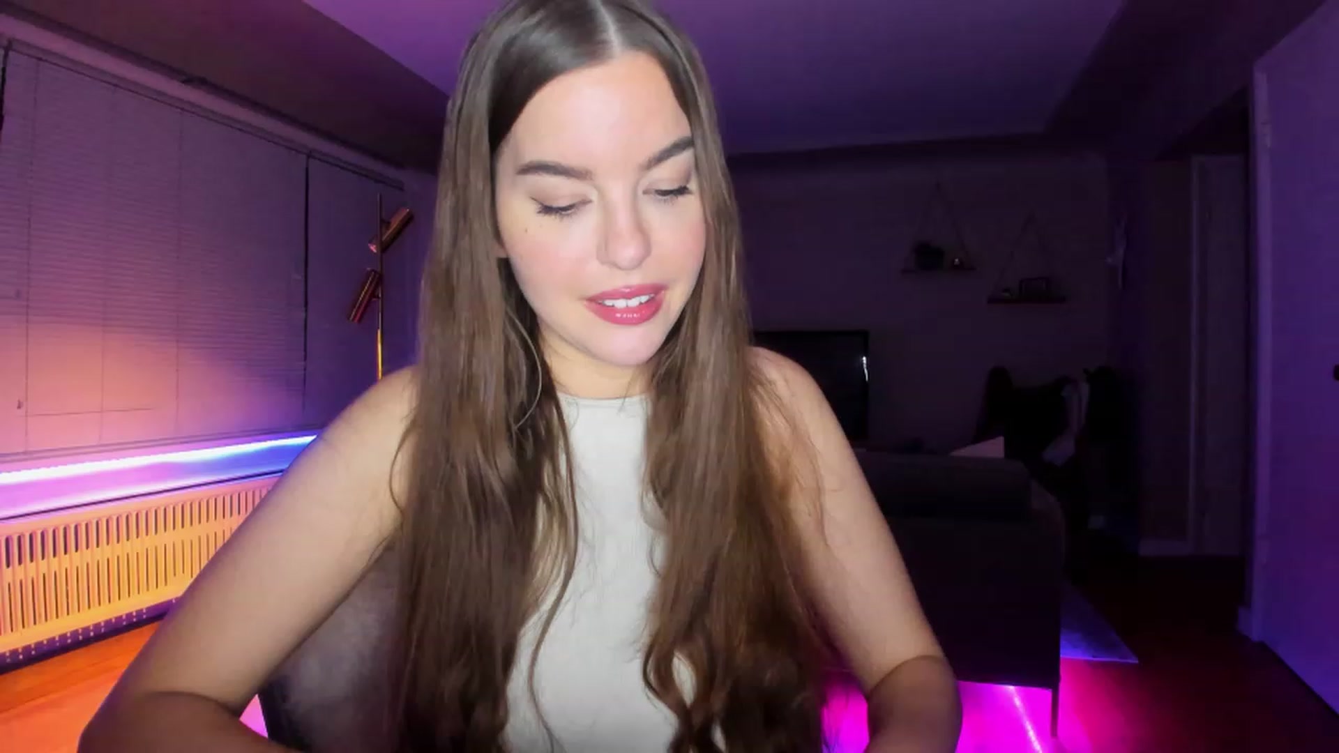 Gallery image thumbnail from KateNova's myfreecams stream on, 04/01/2023, 03:45 image 3 of 20