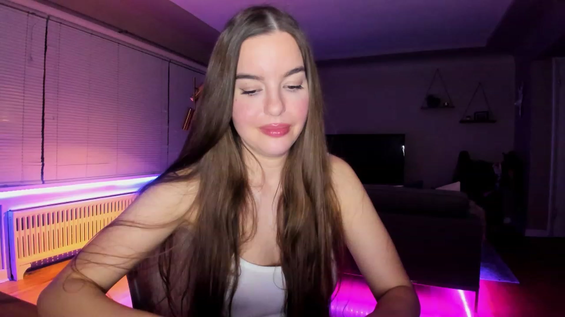 Gallery image thumbnail from KateNova's myfreecams stream on, 04/05/2023, 05:32 image 7 of 20