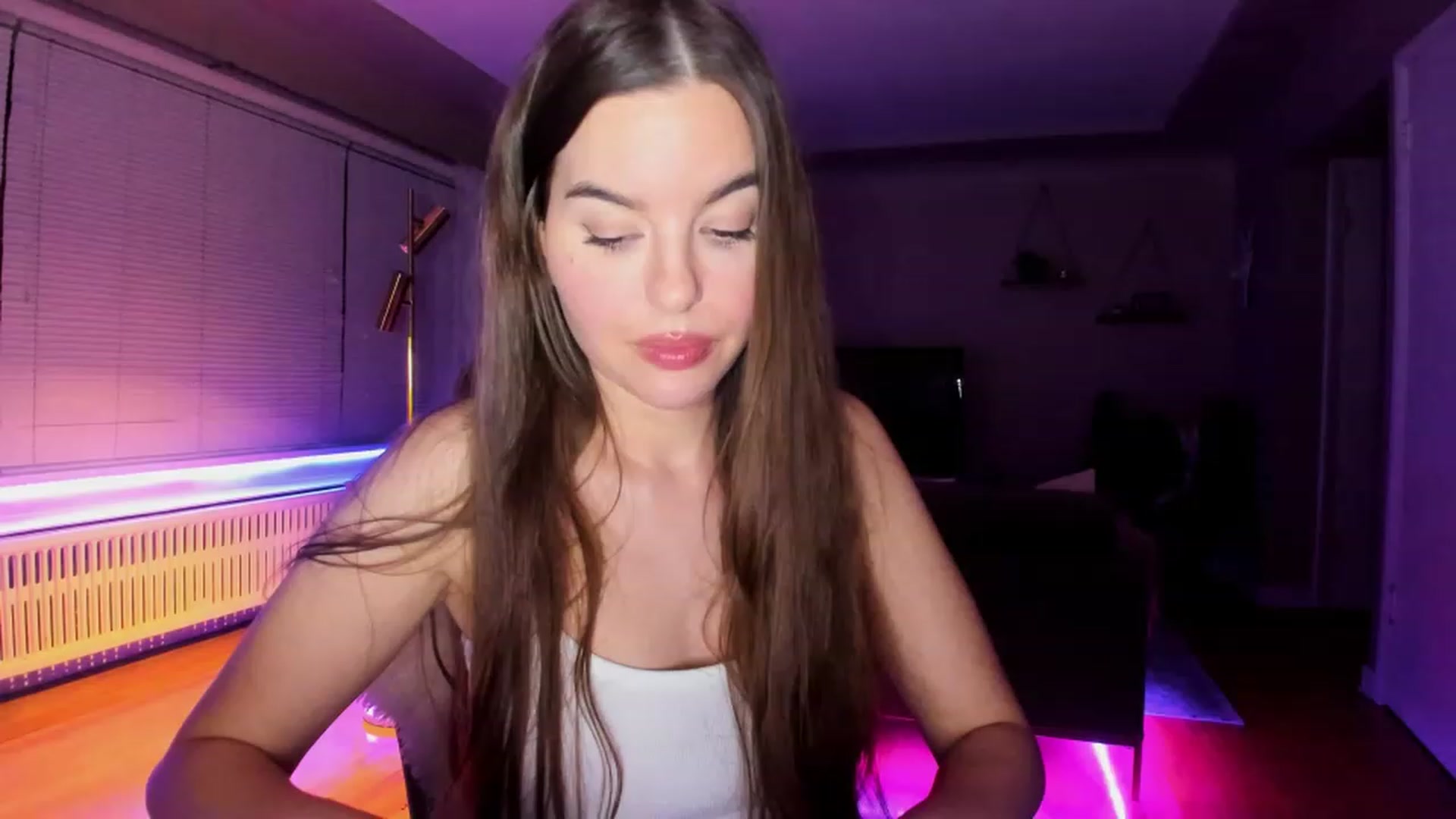 Gallery image thumbnail from KateNova's myfreecams stream on, 04/05/2023, 07:19 image 3 of 20