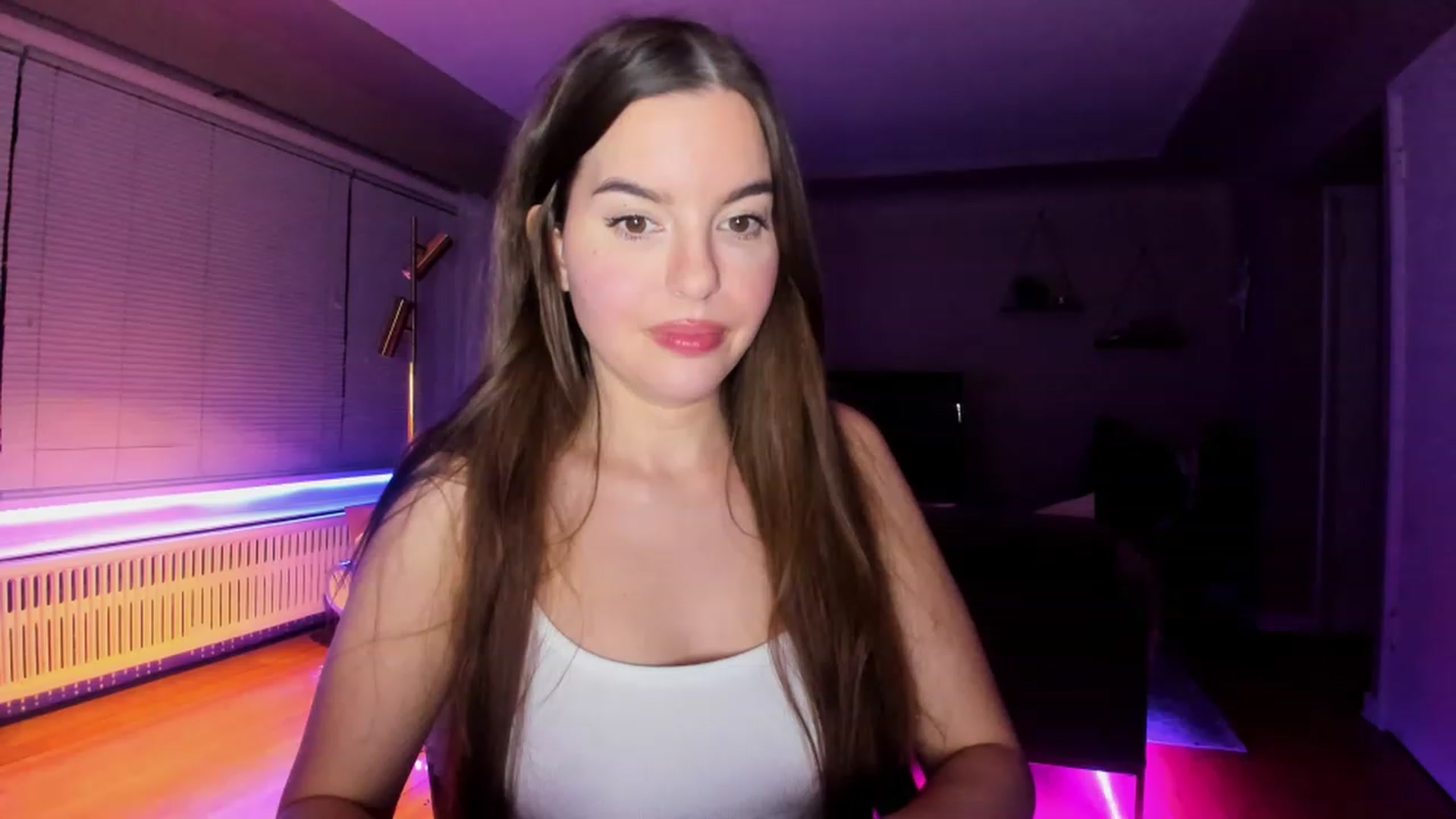 Gallery image thumbnail from KateNova's myfreecams stream on, 04/05/2023, 07:19 image 2 of 20