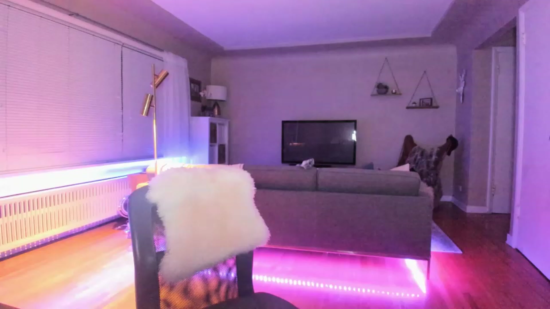 Gallery image thumbnail from KateNova's myfreecams stream on, 04/16/2023, 04:07 image 10 of 20