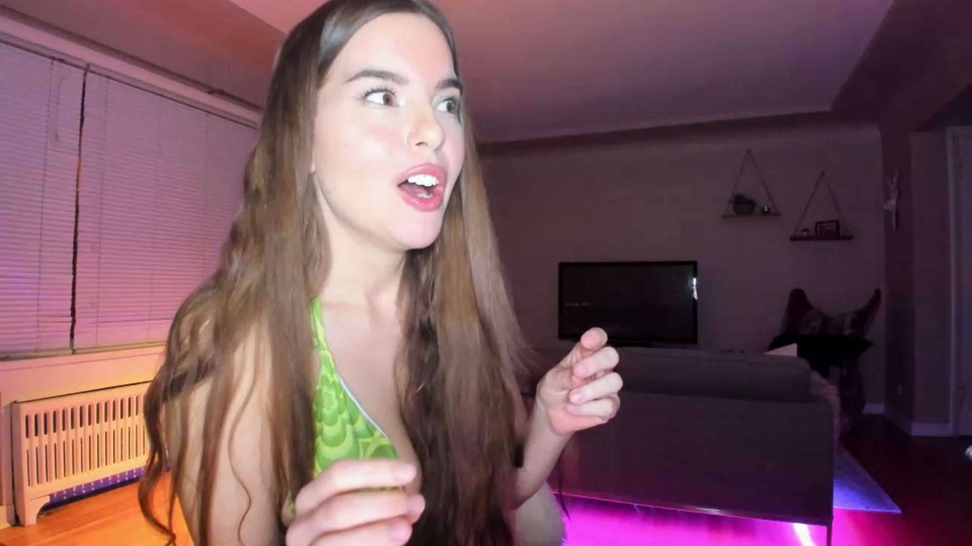 Gallery image thumbnail from KateNova's myfreecams stream on, 04/28/2023, 06:21 image 13 of 20