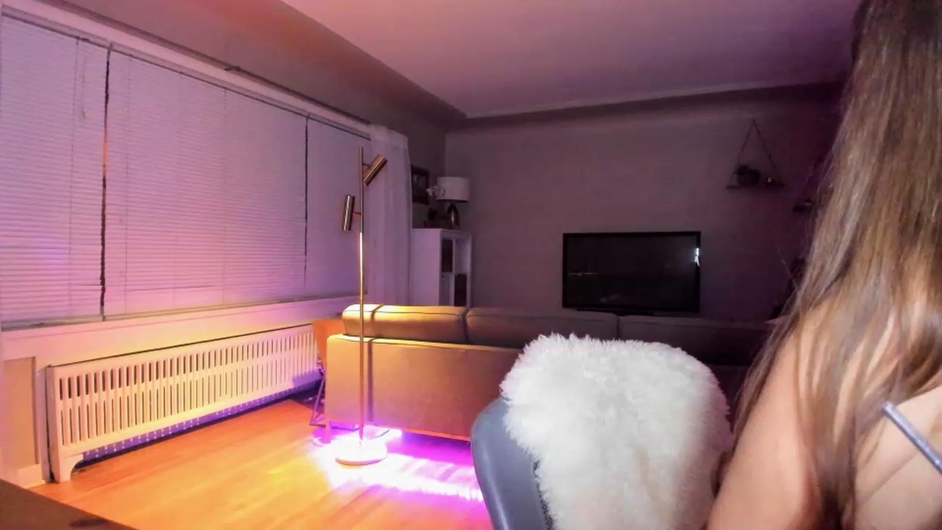 Gallery image thumbnail from KateNova's myfreecams stream on, 04/28/2023, 06:21 image 18 of 20