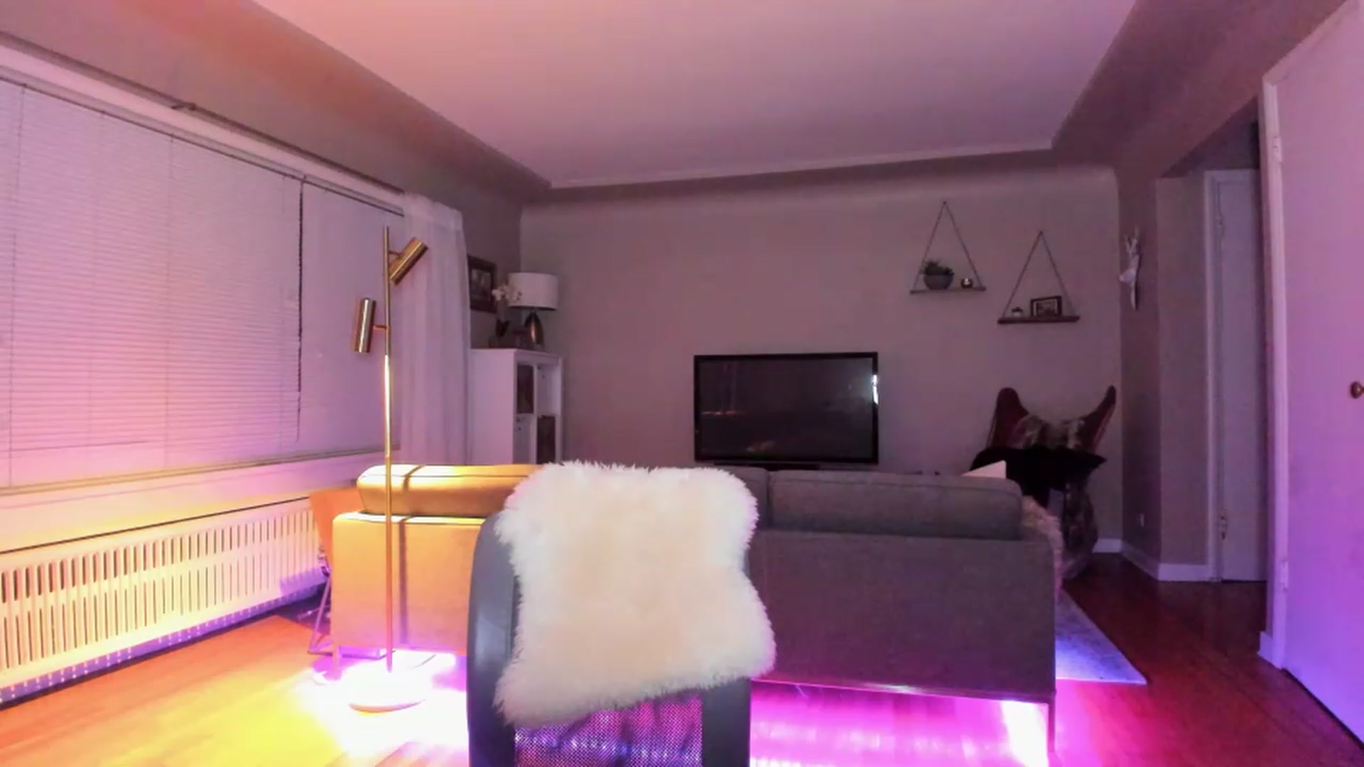 Gallery image thumbnail from KateNova's myfreecams stream on, 04/28/2023, 06:21 image 4 of 20