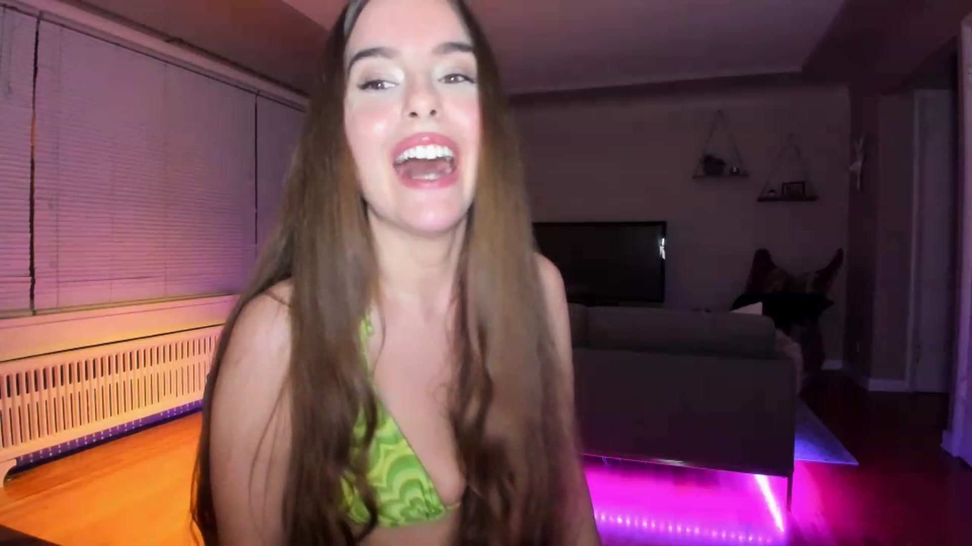 Gallery image thumbnail from KateNova's myfreecams stream on, 04/28/2023, 06:21 image 15 of 20