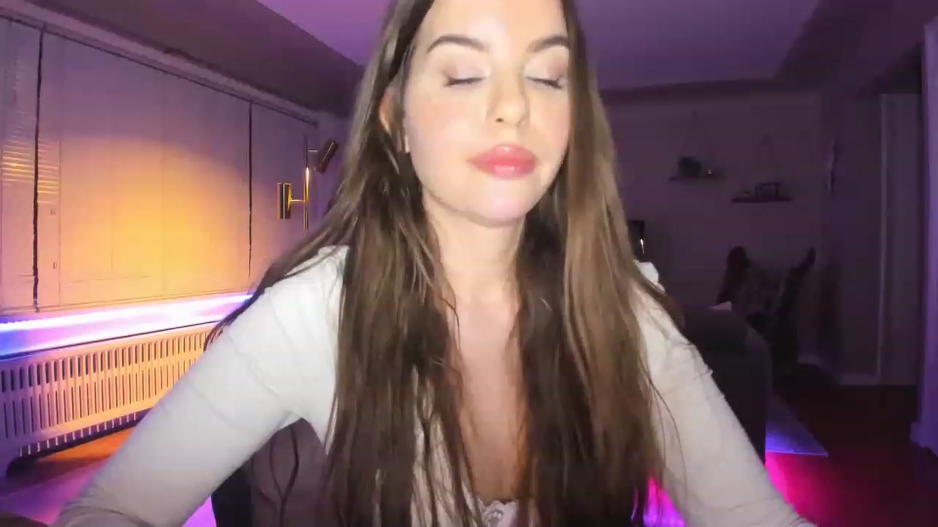 Gallery image thumbnail from KateNova's myfreecams stream on, 05/10/2023, 04:33 image 20 of 20