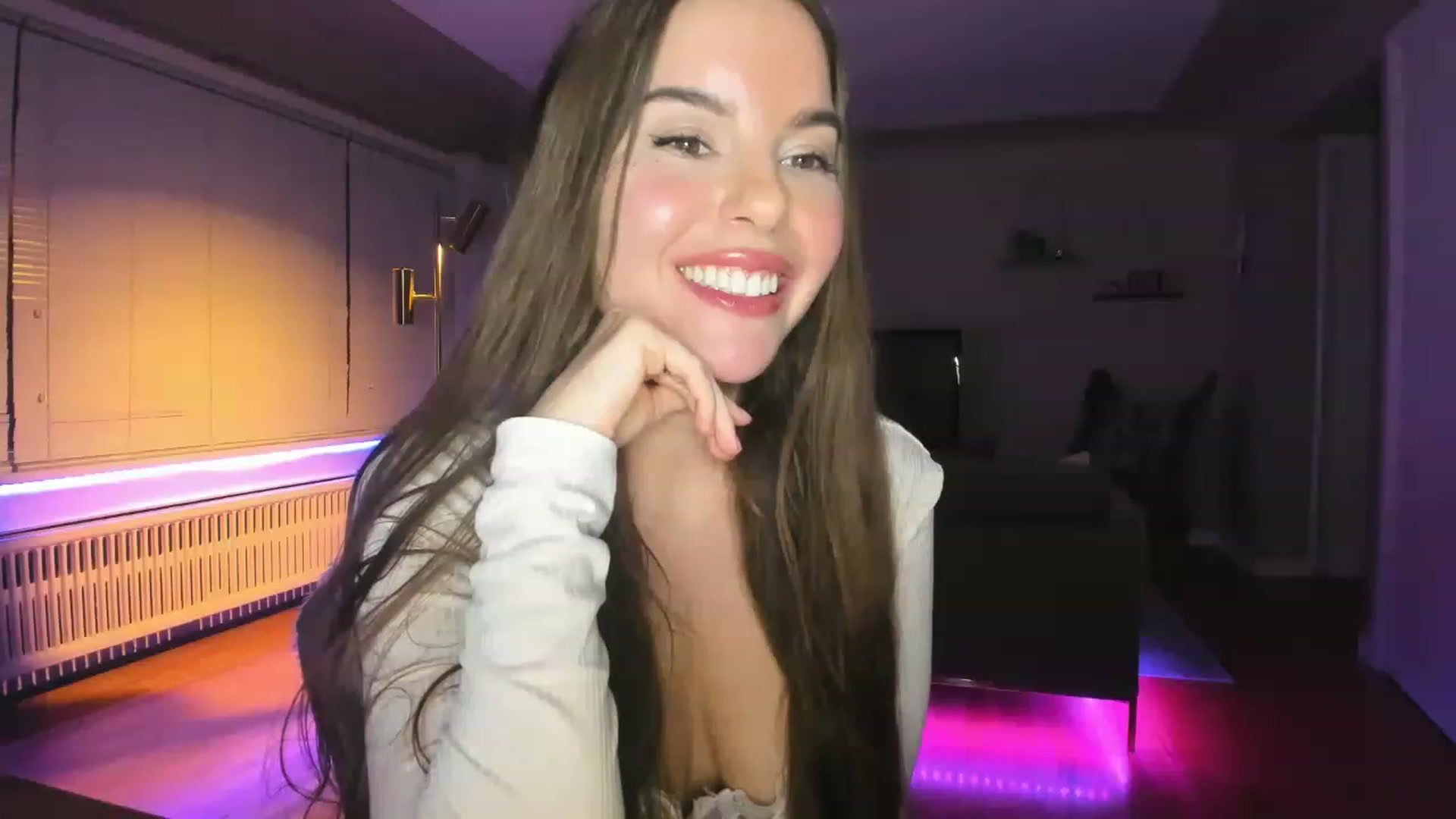 Gallery image thumbnail from KateNova's myfreecams stream on, 05/10/2023, 04:33 image 9 of 20