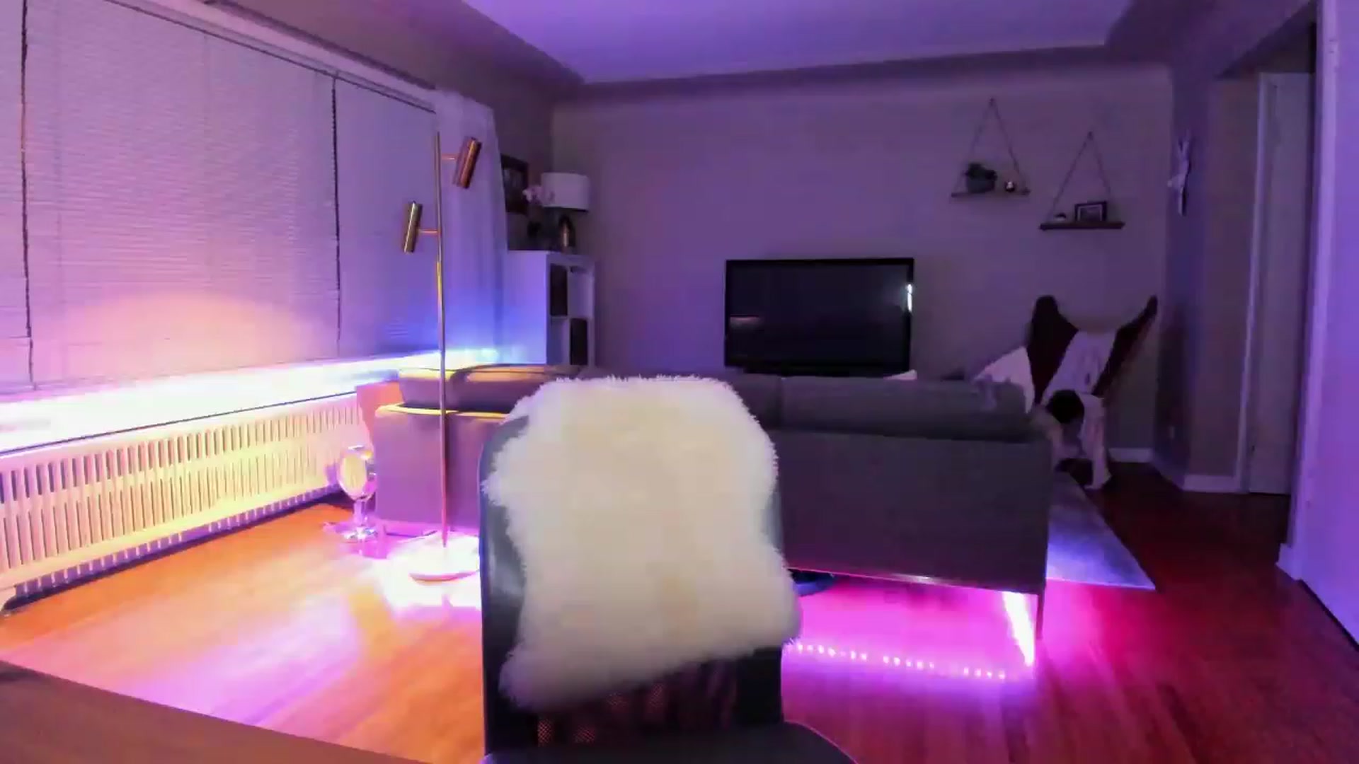 Gallery image thumbnail from KateNova's myfreecams stream on, 06/01/2023, 06:24 image 7 of 20