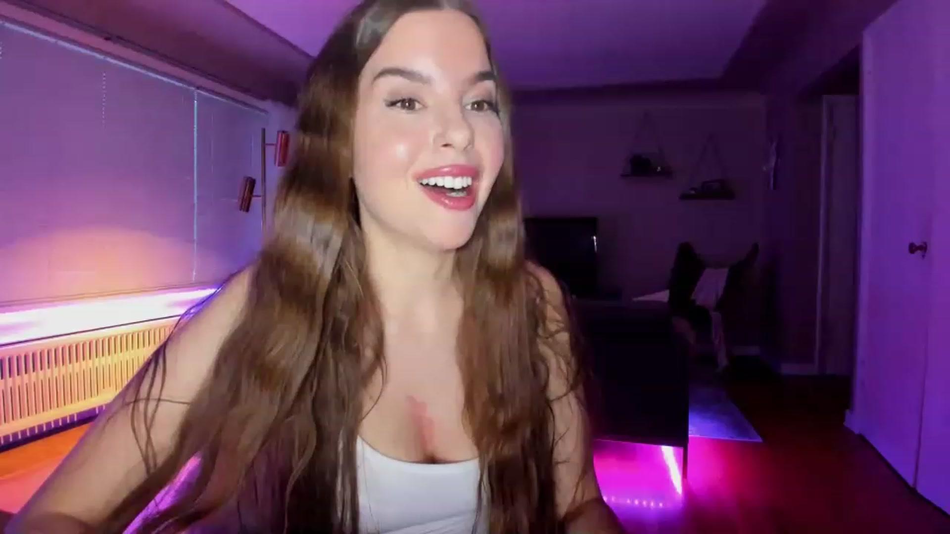 Gallery image thumbnail from KateNova's myfreecams stream on, 06/21/2023, 04:47 image 4 of 20