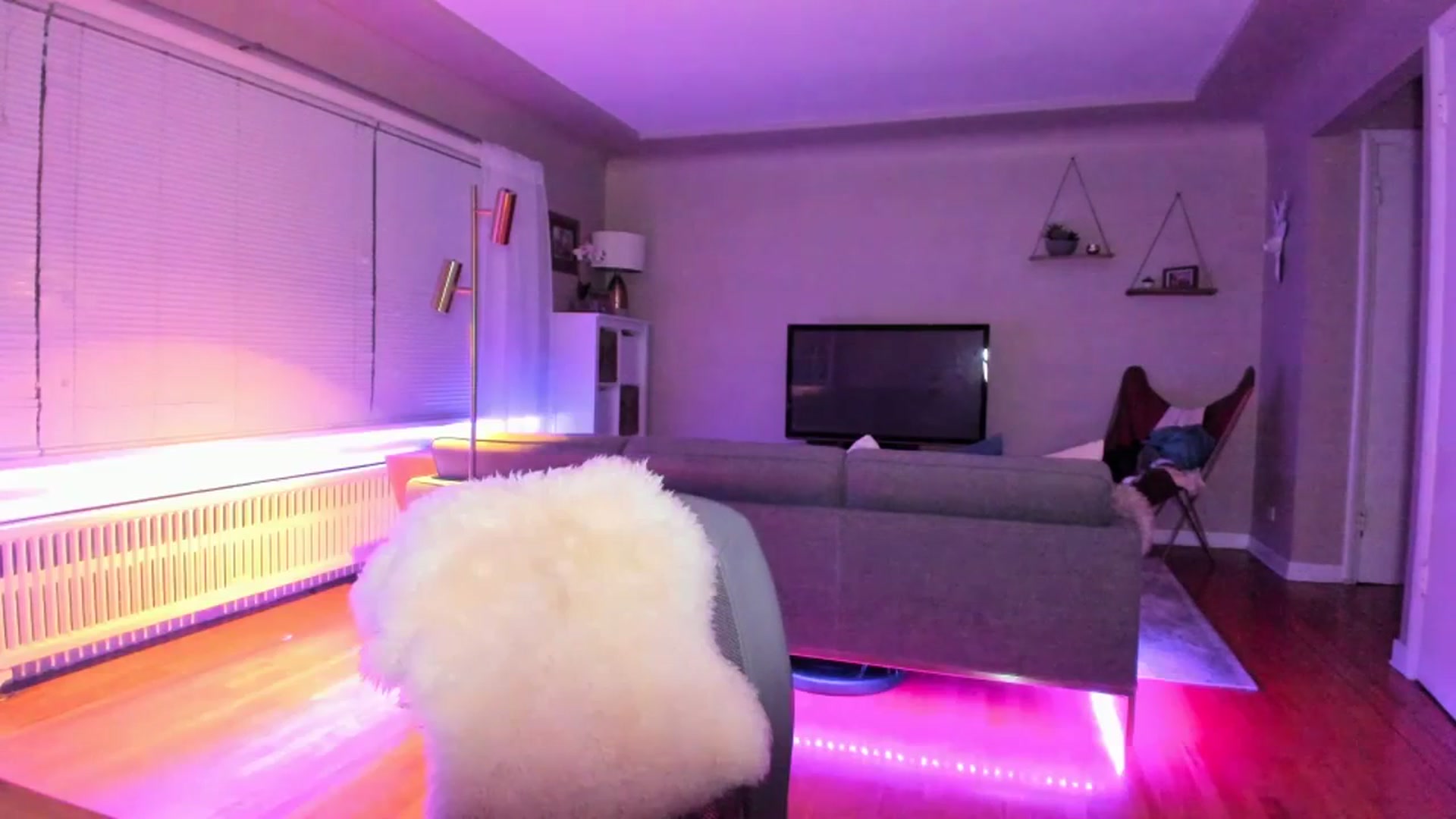 Gallery image thumbnail from KateNova's myfreecams stream on, 06/28/2023, 05:21 image 16 of 20