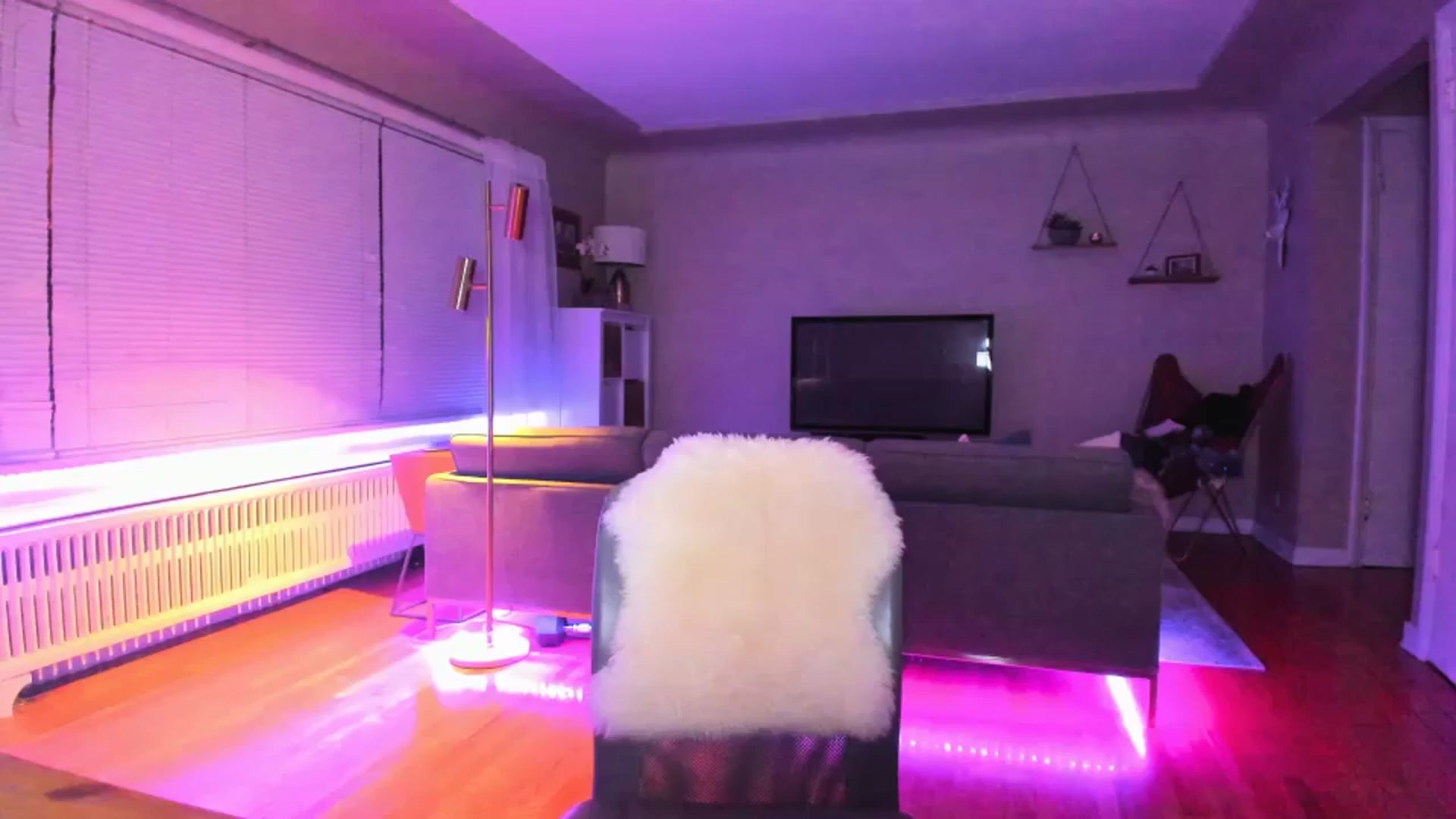 Gallery image thumbnail from KateNova's myfreecams stream on, 07/13/2023, 06:01 image 10 of 20