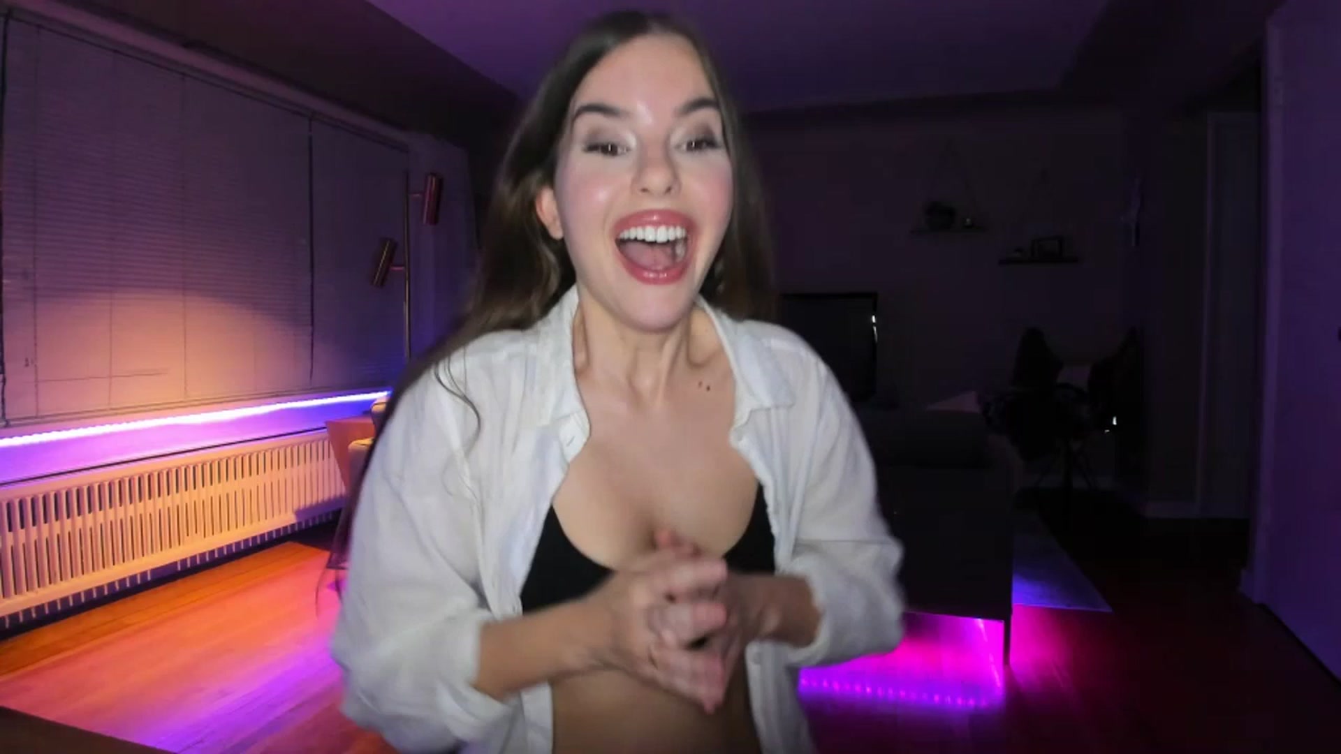 Gallery image thumbnail from KateNova's myfreecams stream on, 07/21/2023, 05:41 image 1 of 20