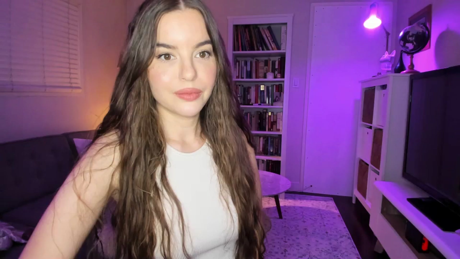 Gallery image thumbnail from KateNova's myfreecams stream on, 11/09/2023, 21:10 image 19 of 20