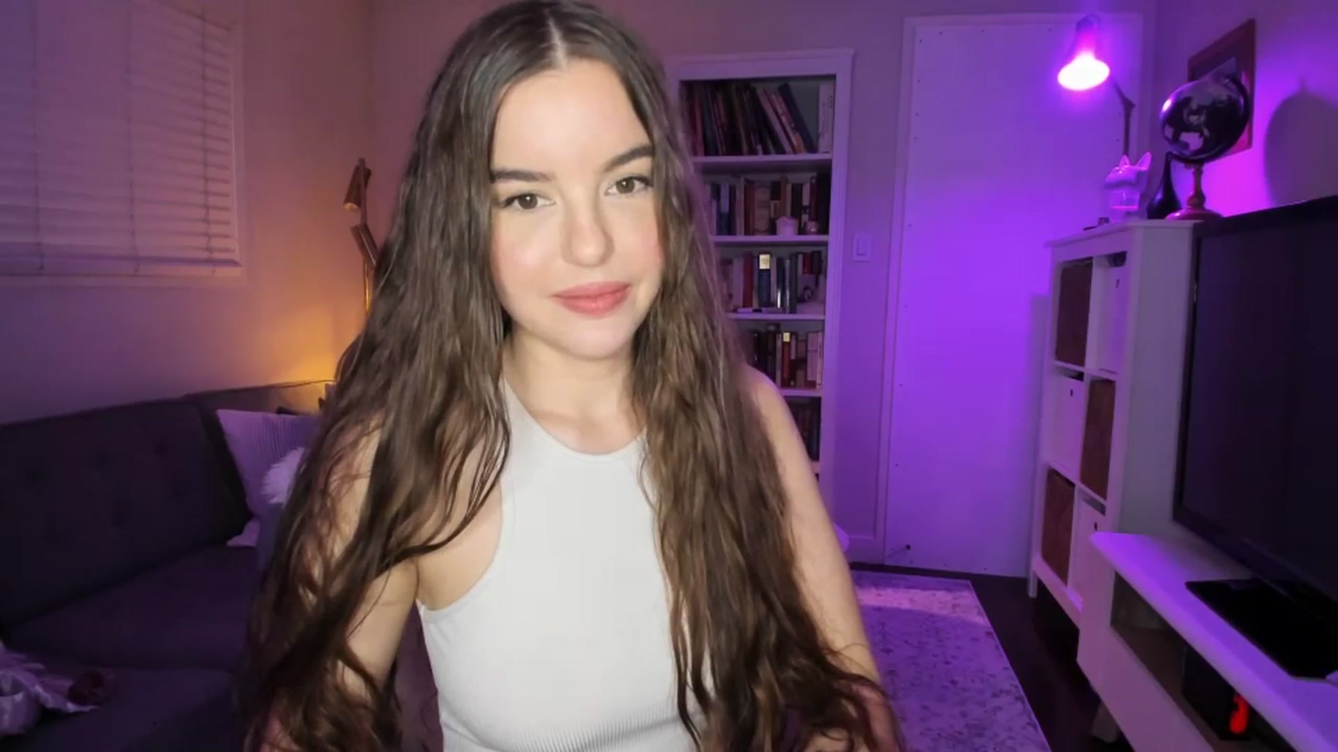 Gallery image thumbnail from KateNova's myfreecams stream on, 11/09/2023, 21:10 image 11 of 20
