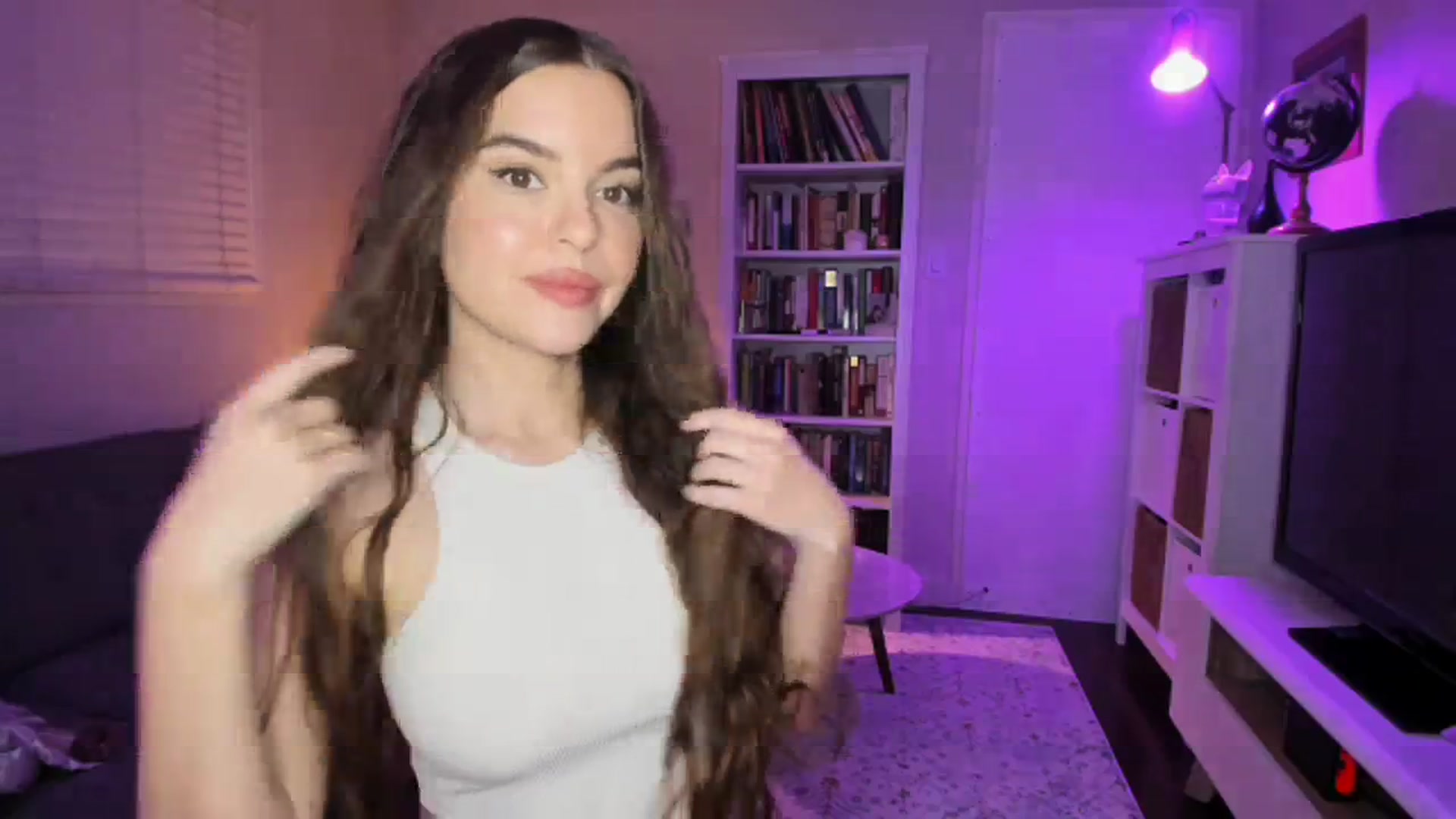 Gallery image thumbnail from KateNova's myfreecams stream on, 11/09/2023, 21:10 image 17 of 20