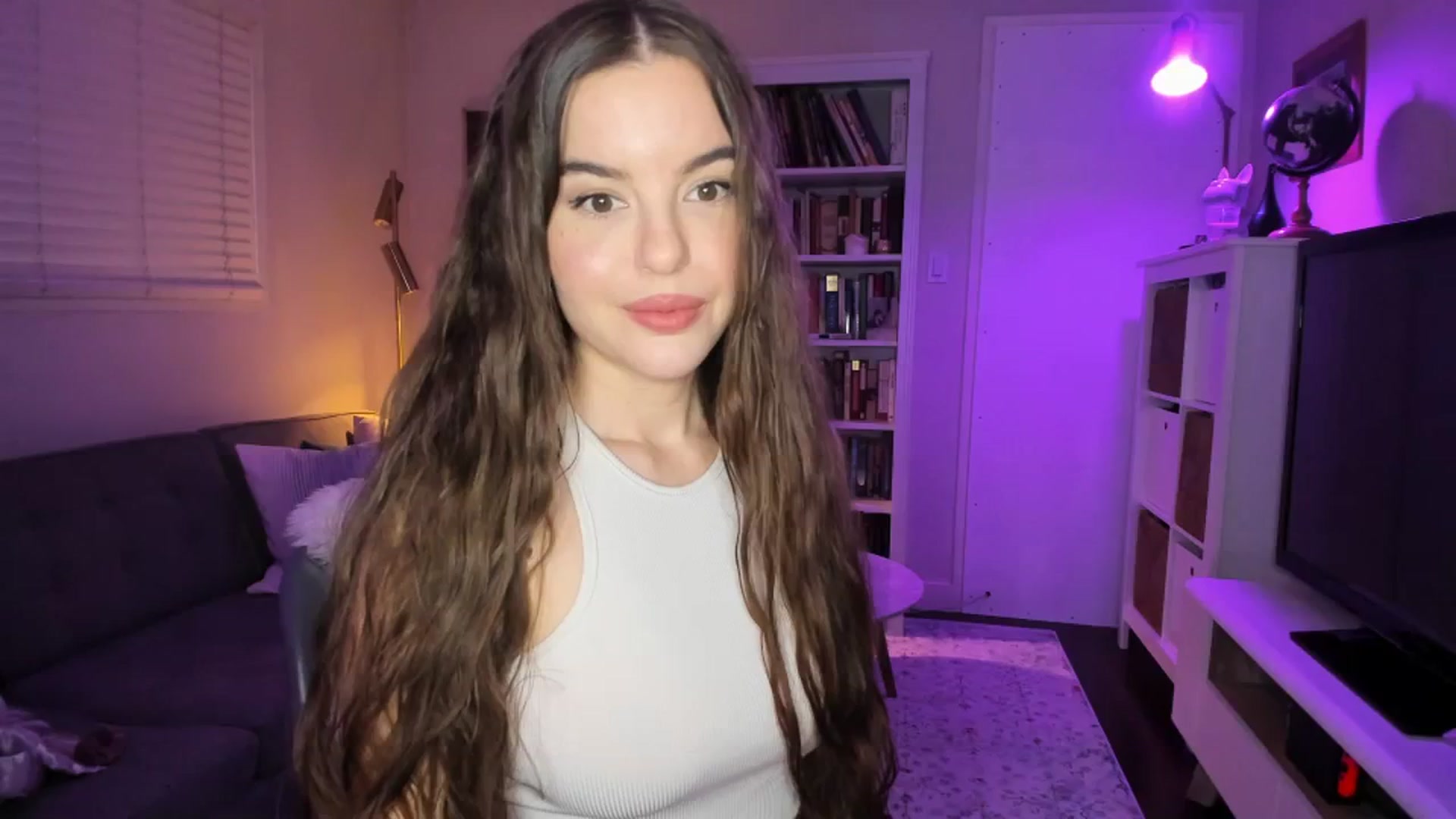 Gallery image thumbnail from KateNova's myfreecams stream on, 11/09/2023, 21:10 image 10 of 20