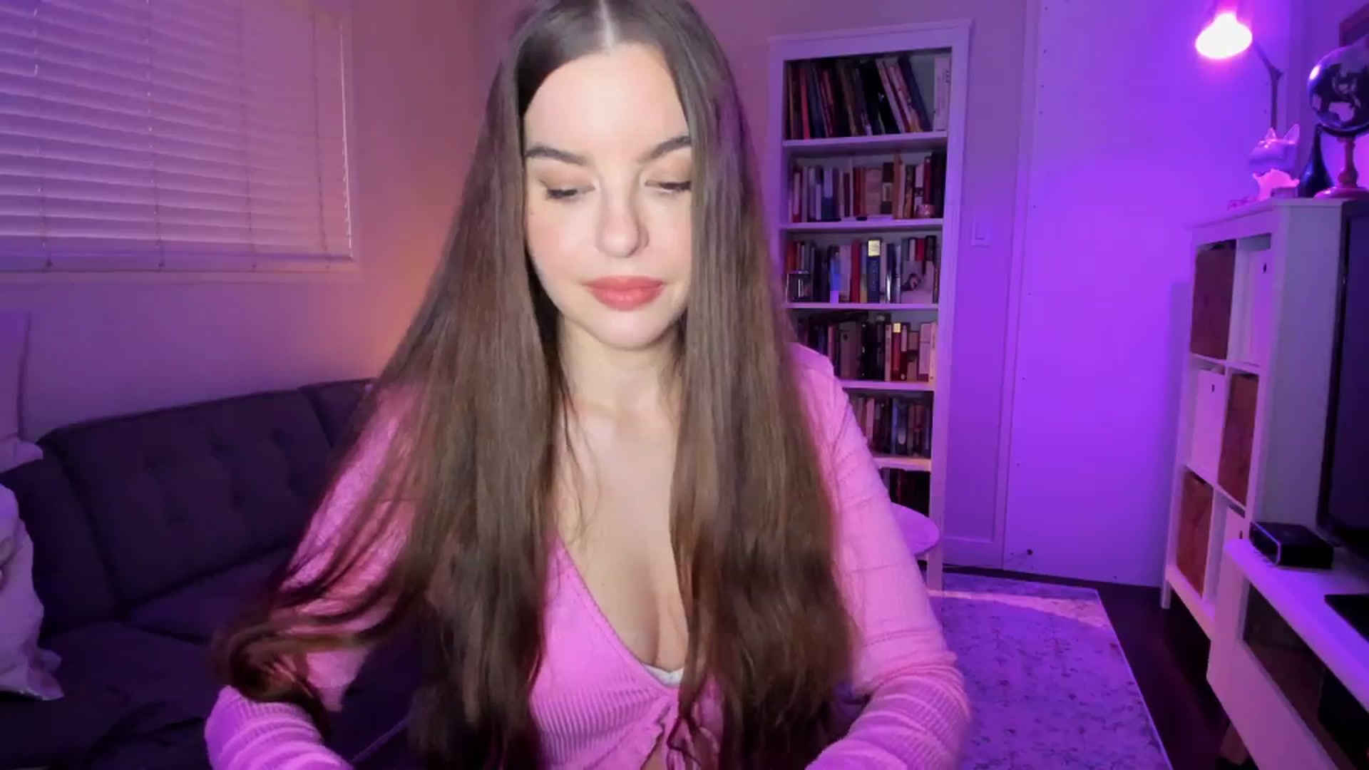 Gallery image thumbnail from KateNova's myfreecams stream on, 11/27/2023, 22:45 image 4 of 20
