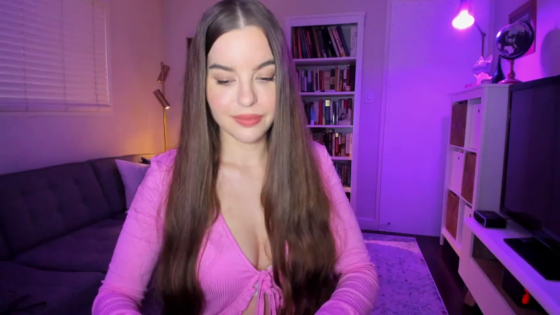 Gallery image thumbnail from KateNova's myfreecams stream on, 11/27/2023, 22:45 image 12 of 20