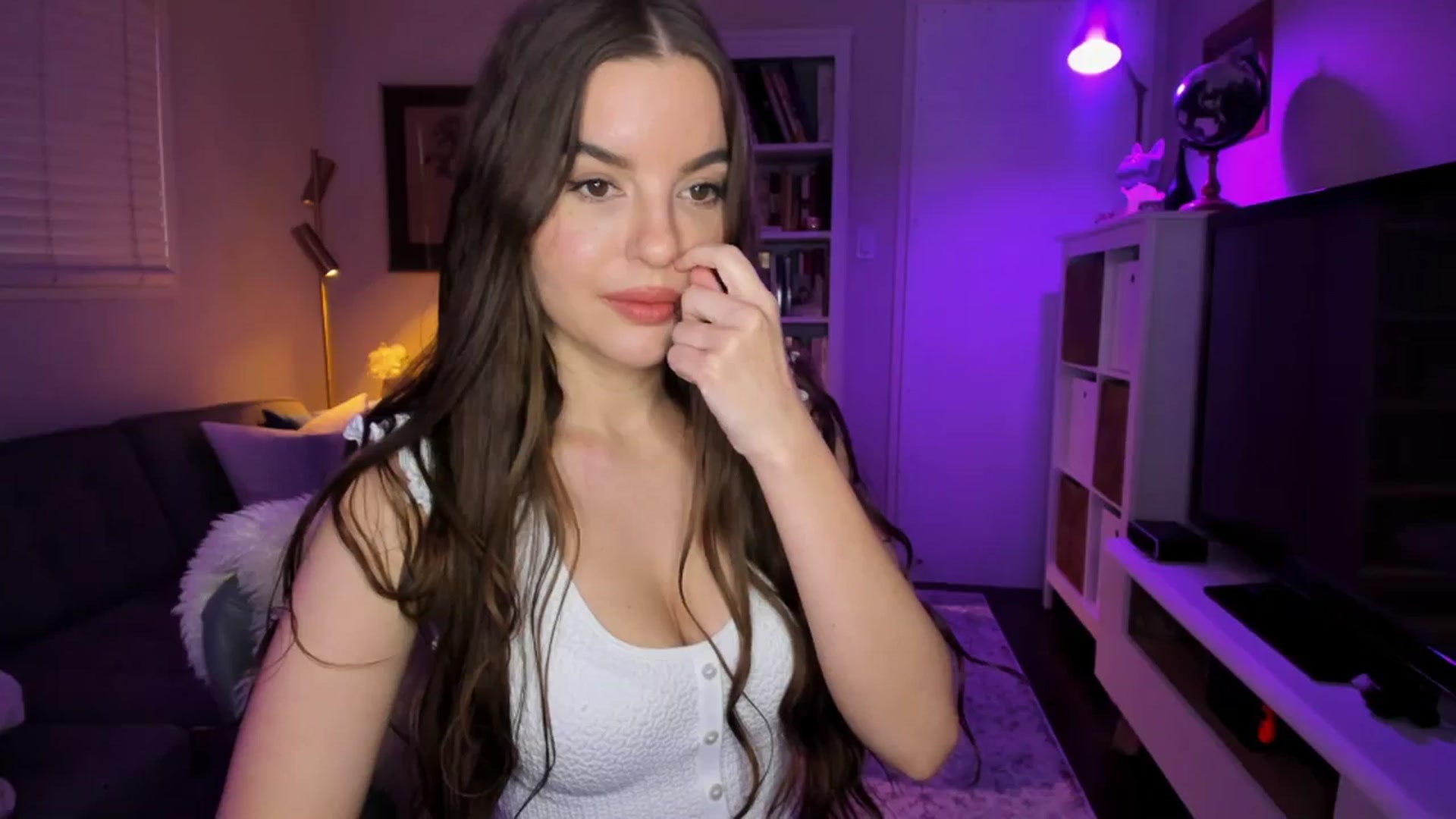 Gallery image thumbnail from KateNova's myfreecams stream on, 11/28/2023, 22:53 image 18 of 20