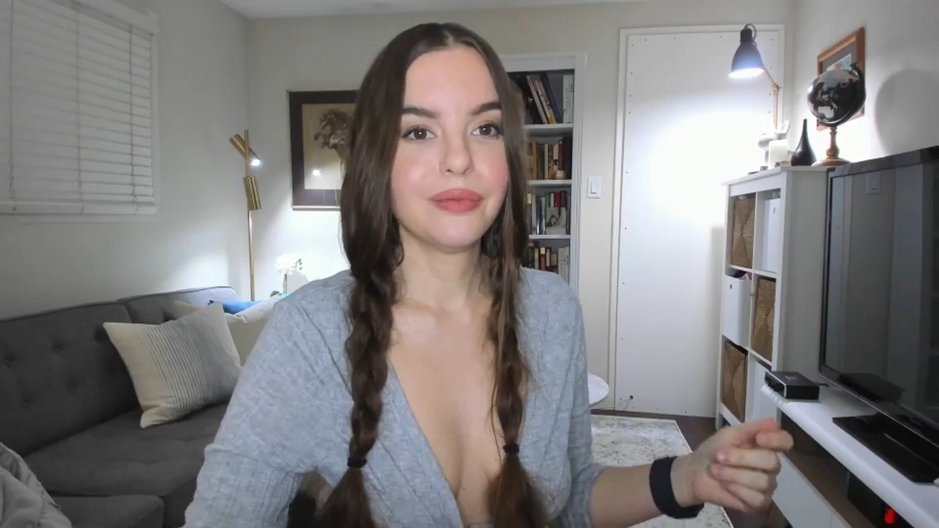 Gallery image thumbnail from KateNova's myfreecams stream on, 12/07/2023, 23:17 image 15 of 20