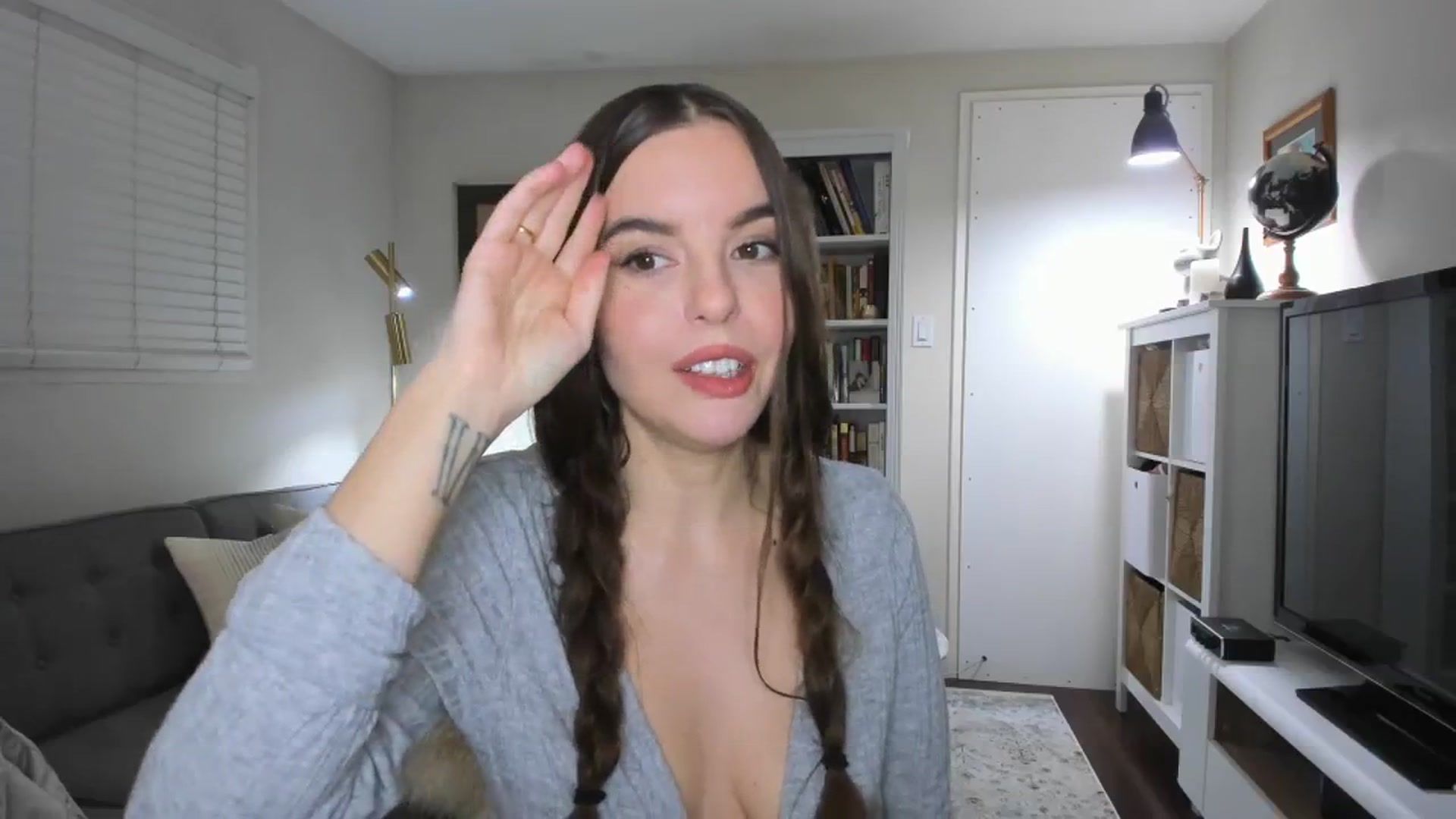 Gallery image thumbnail from KateNova's myfreecams stream on, 12/07/2023, 23:17 image 7 of 20