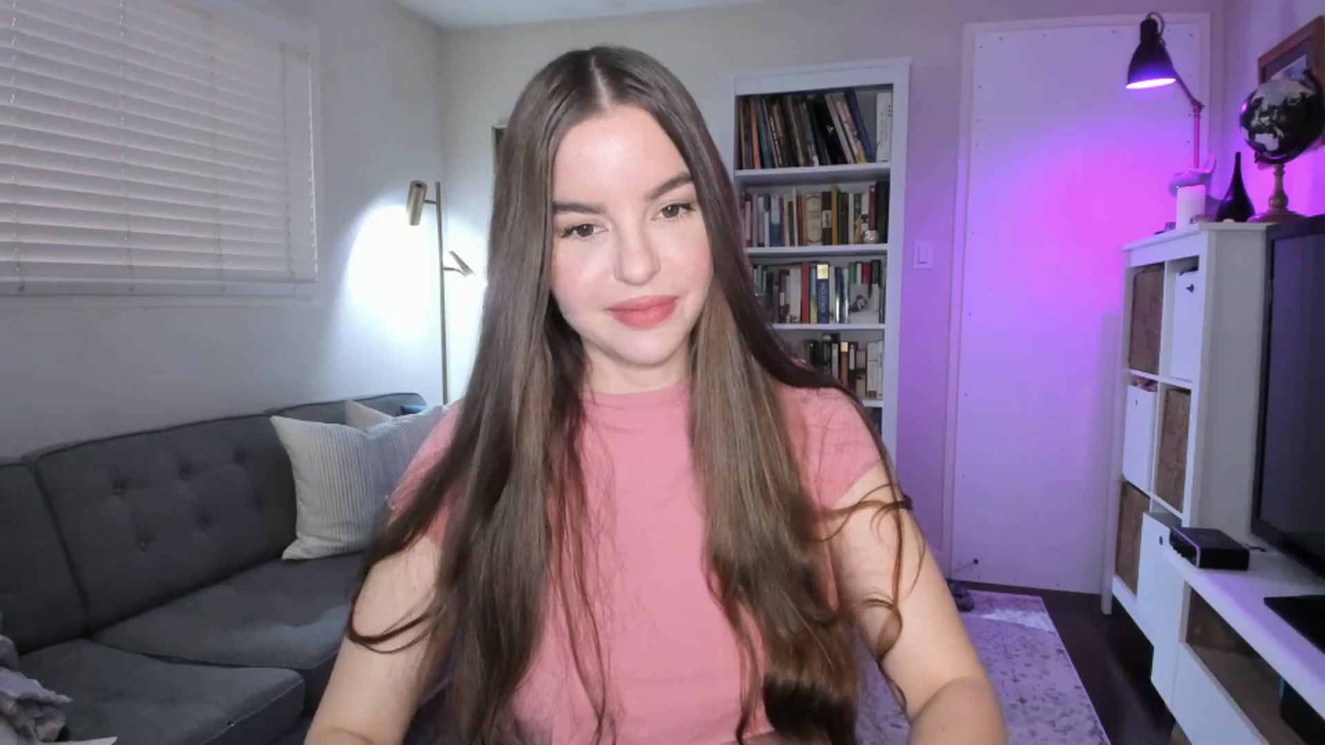 Gallery image thumbnail from KateNova's myfreecams stream on, 12/12/2023, 21:10 image 17 of 20