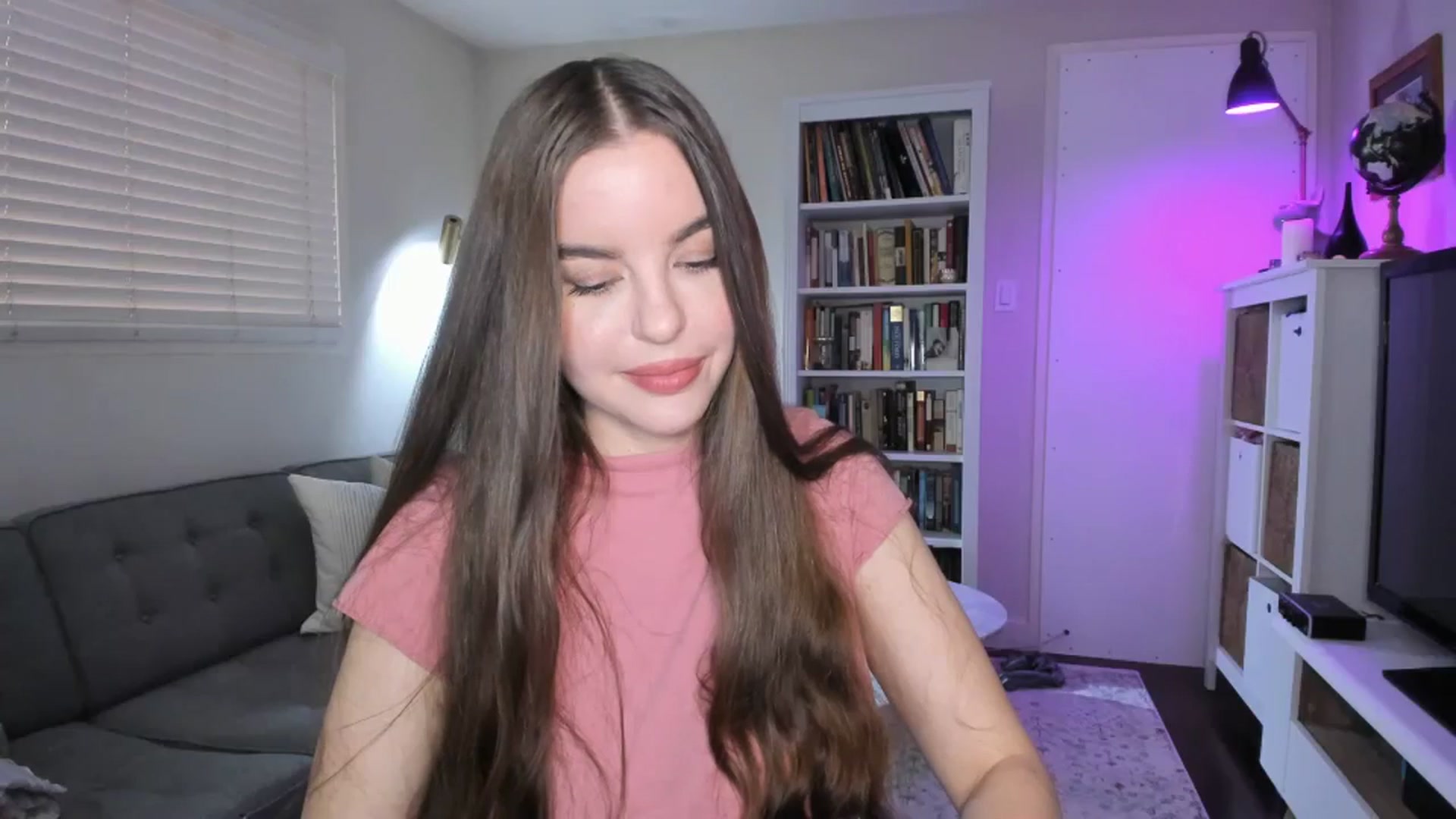 Gallery image thumbnail from KateNova's myfreecams stream on, 12/12/2023, 21:10 image 14 of 20
