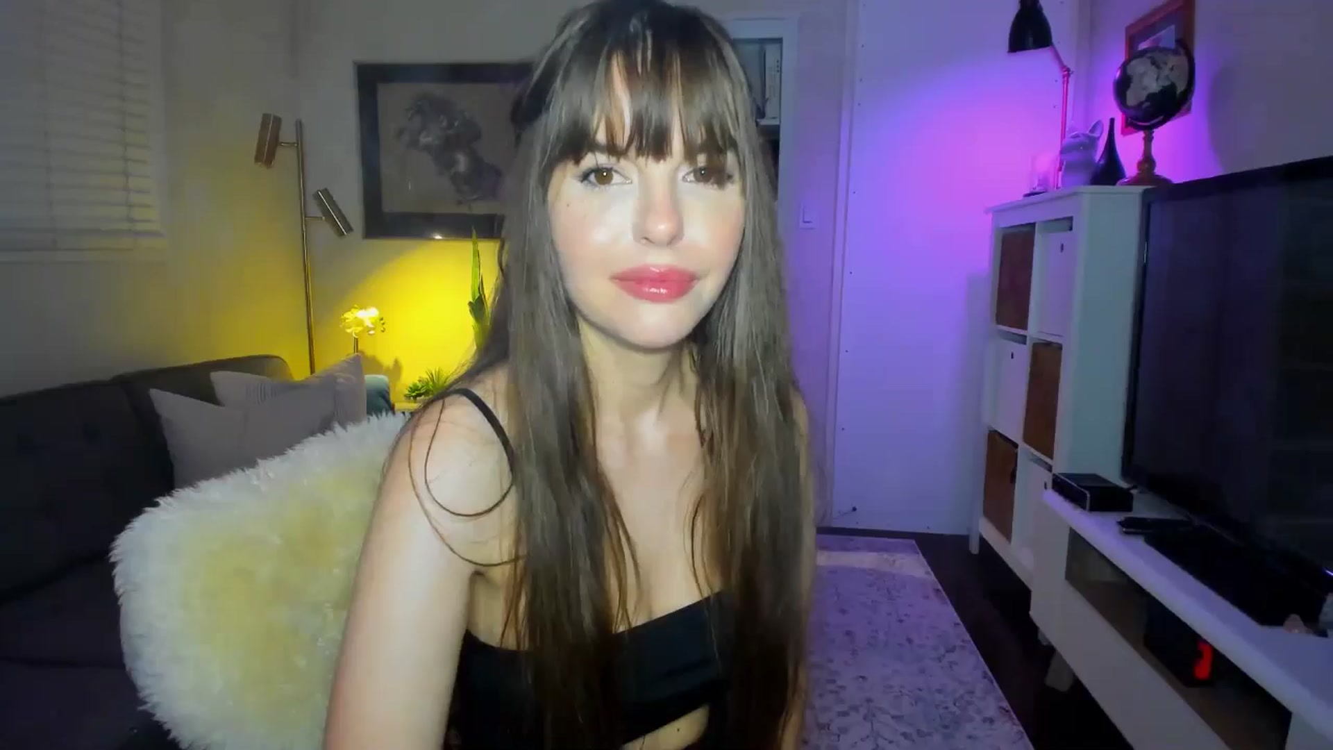 Gallery image thumbnail from KateNova's myfreecams stream on, 06/22/2024, 03:42 image 2 of 20