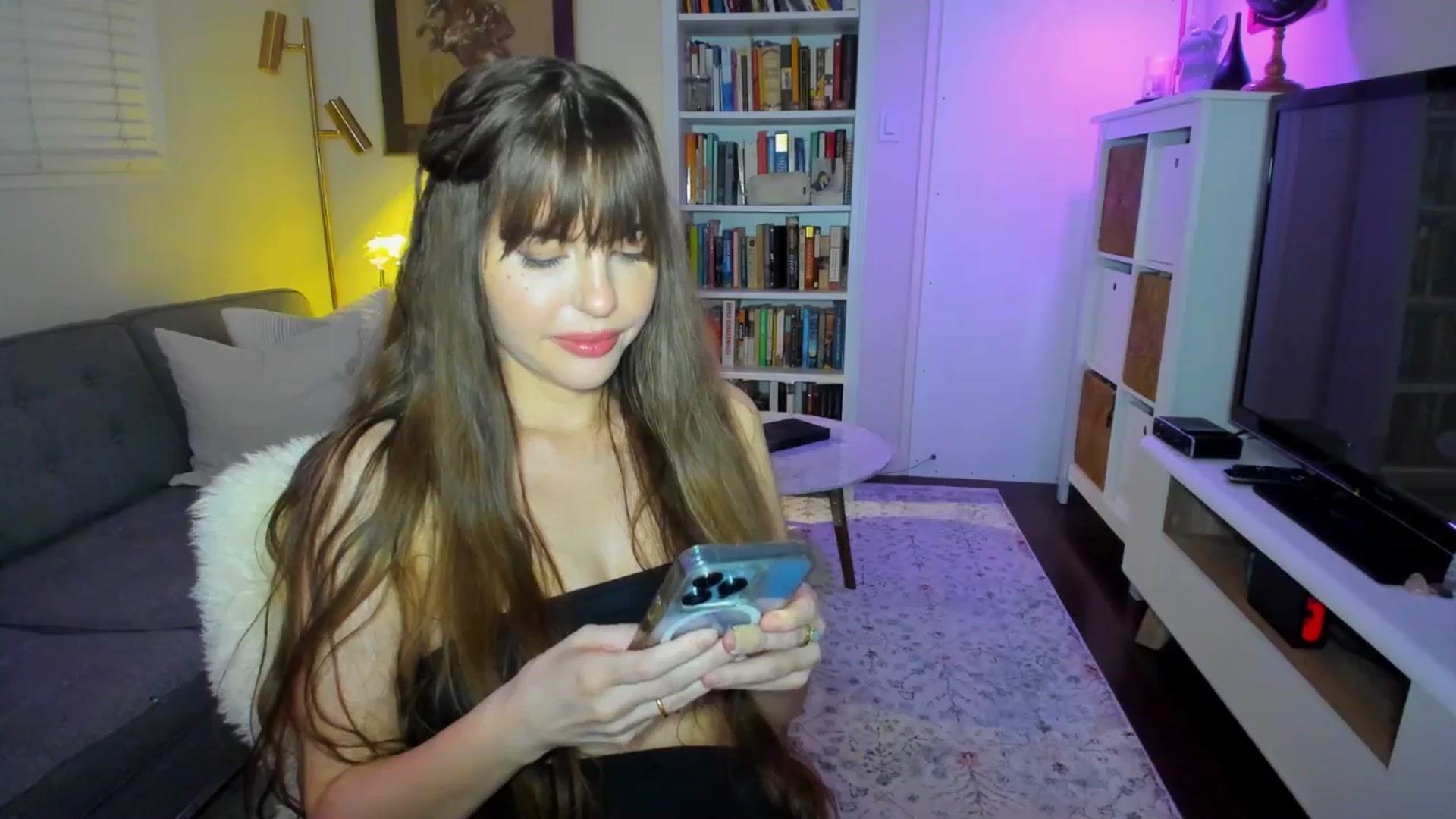 Gallery image thumbnail from KateNova's myfreecams stream on, 06/22/2024, 03:42 image 19 of 20
