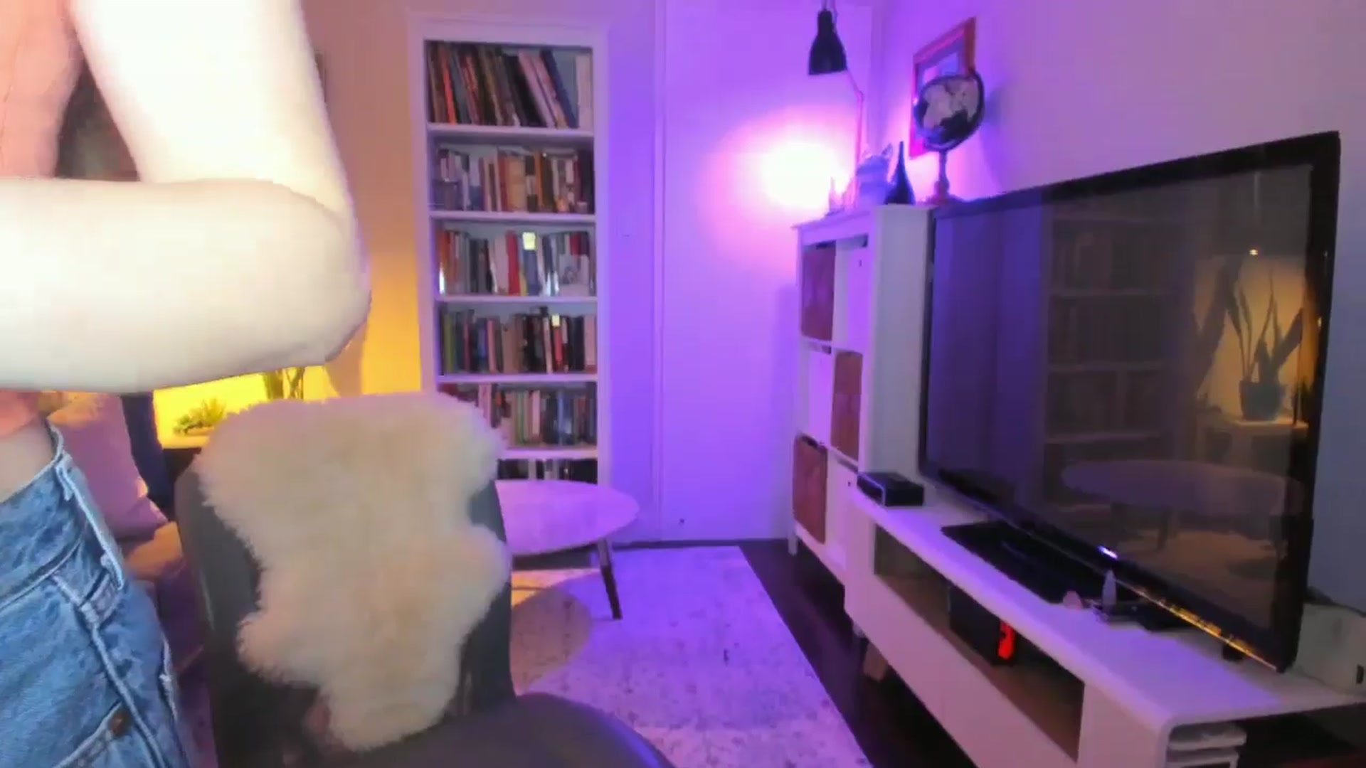 Gallery image thumbnail from KateNova's myfreecams stream on, 09/18/2024, 21:31 image 13 of 20