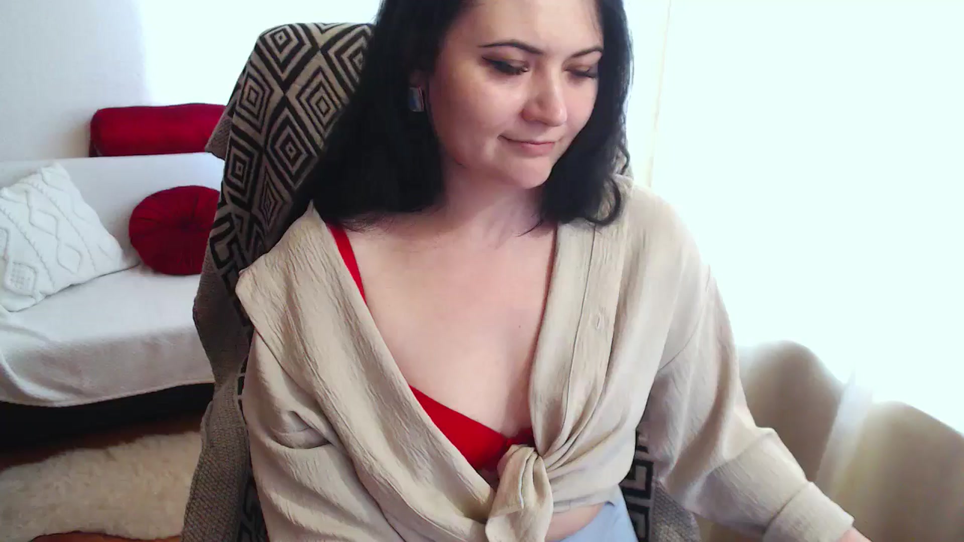 Gallery image thumbnail from KateWinehouse's myfreecams stream on, 04/06/2025, 15:01 image 6 of 20