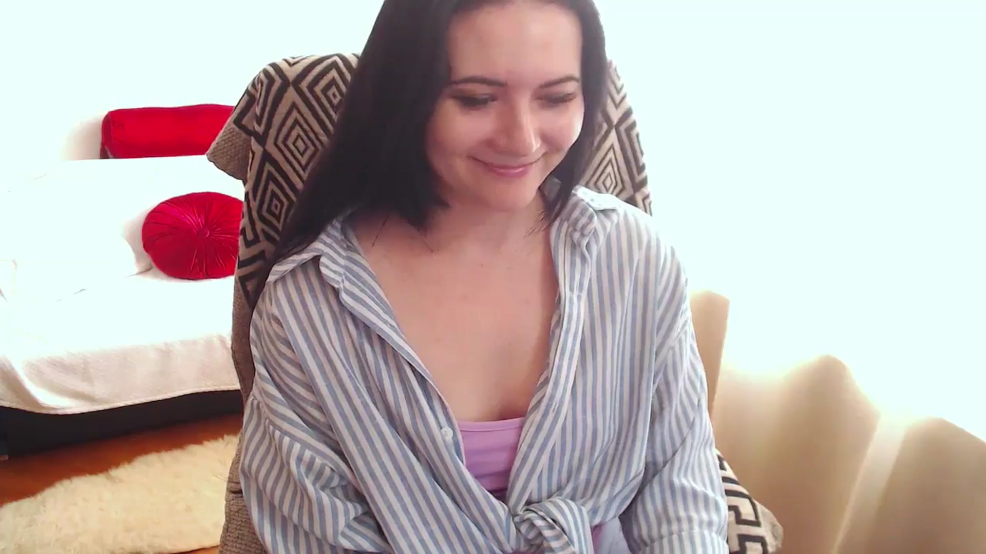 Gallery image thumbnail from KateWinehouse's myfreecams stream on, 04/18/2025, 15:03 image 3 of 20