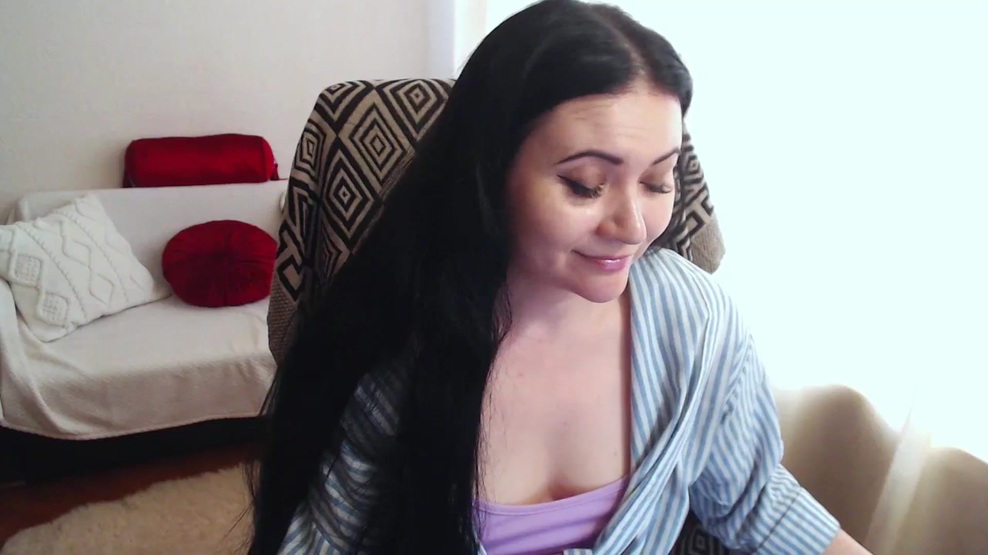 Gallery image thumbnail from KateWinehouse's myfreecams stream on, 04/19/2025, 13:23 image 13 of 20