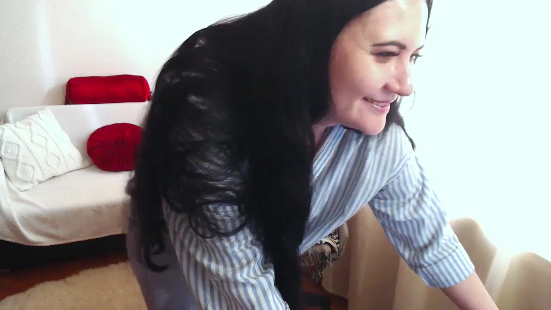 Gallery image thumbnail from KateWinehouse's myfreecams stream on, 04/19/2025, 15:04 image 5 of 20