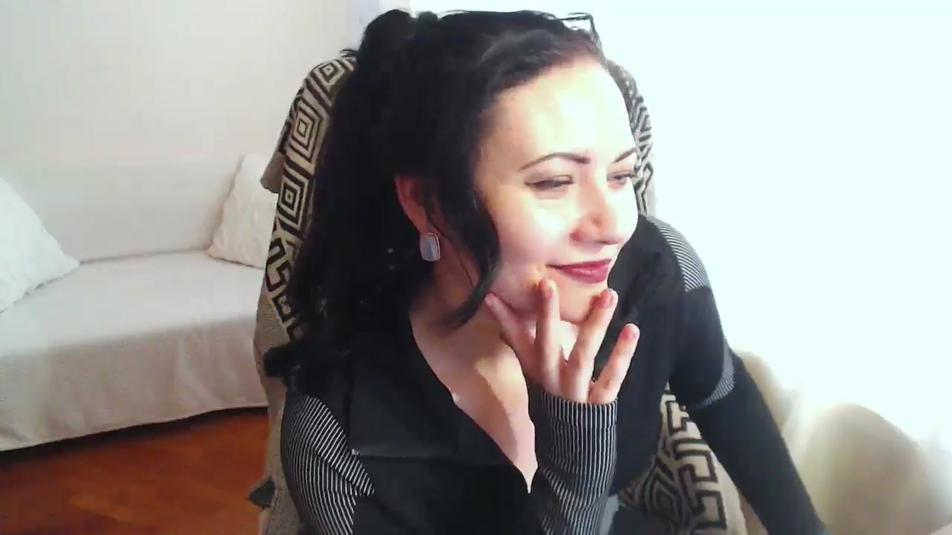 Gallery image thumbnail from KateWinehouse's myfreecams stream on, 04/25/2026, 12:36 image 7 of 20