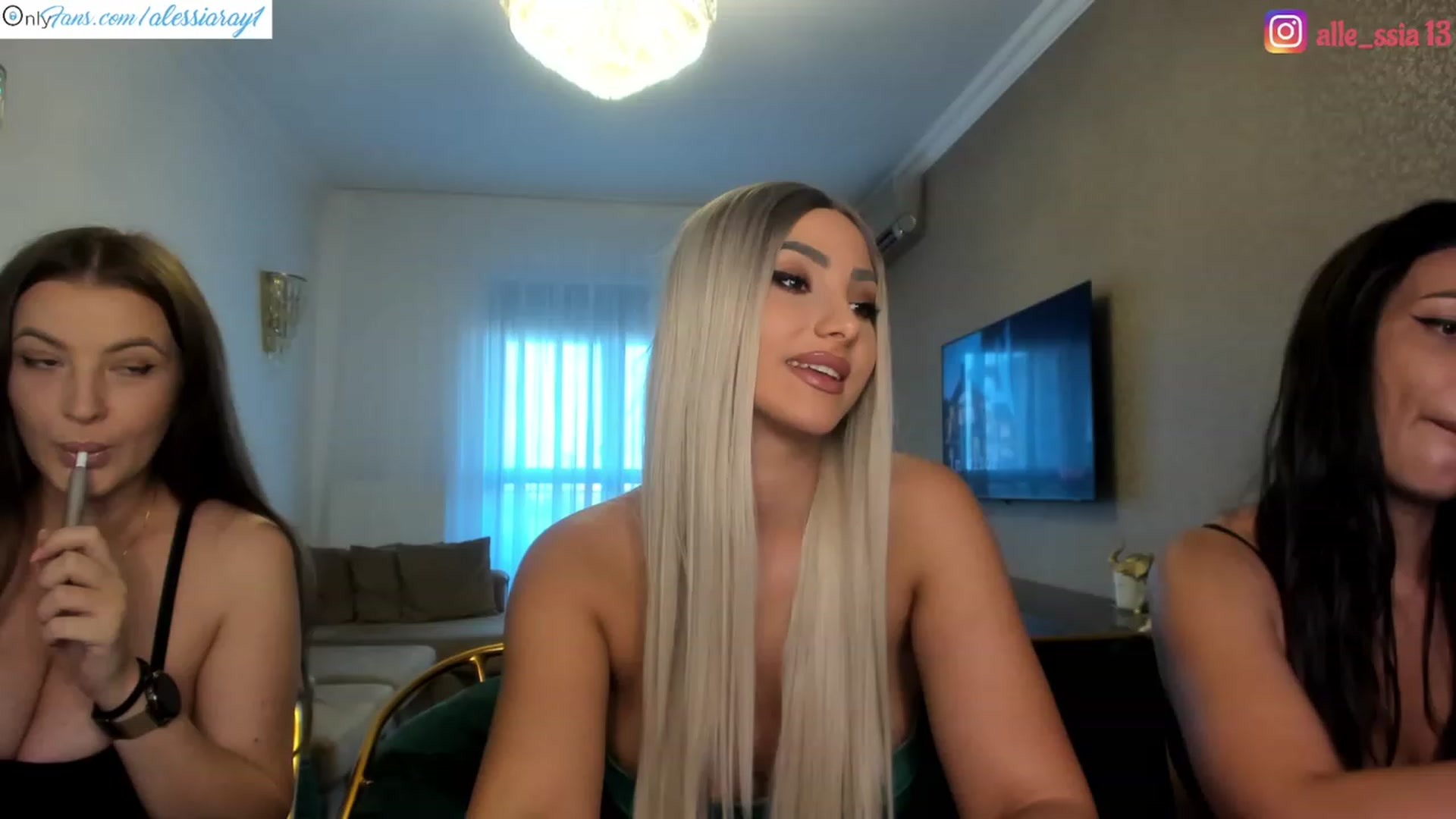 Gallery image thumbnail from Kate_Alya's myfreecams stream on, 08/06/2023, 16:55 image 10 of 20