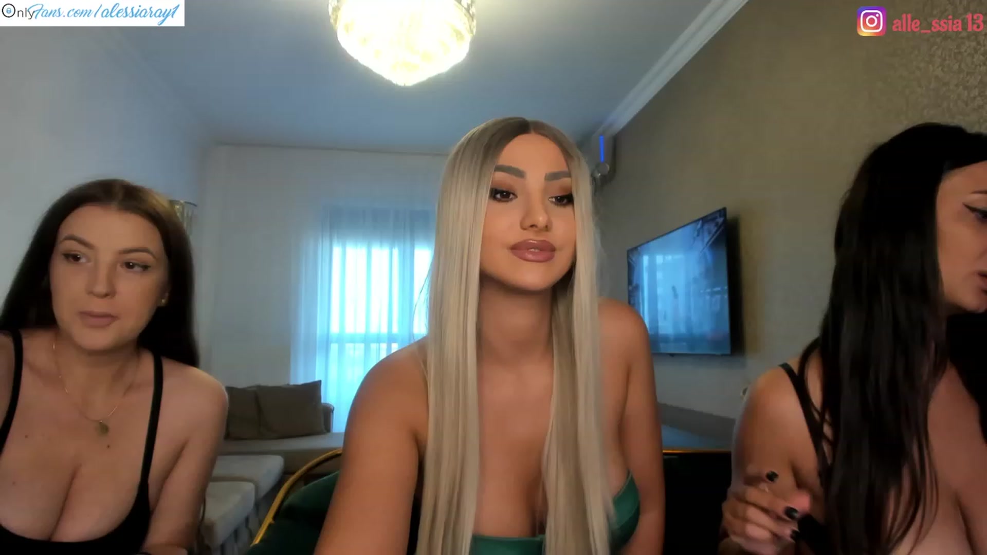 Gallery image thumbnail from Kate_Alya's myfreecams stream on, 08/06/2023, 16:55 image 5 of 20