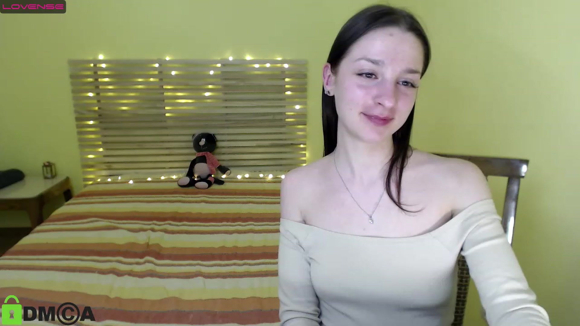 Gallery image thumbnail from Kate_Hoty's myfreecams stream on, 11/26/2022, 21:00 image 17 of 20