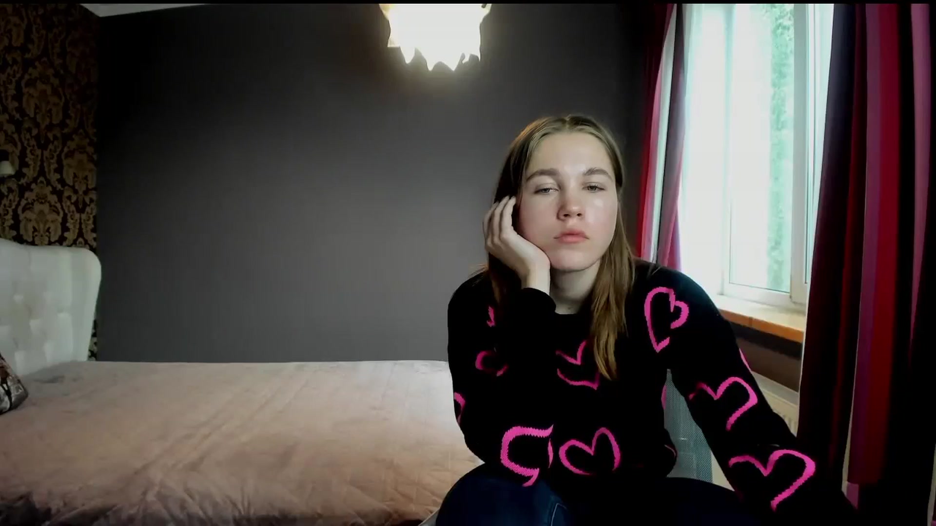 Gallery image thumbnail from Kate_Lewis's myfreecams stream on, 10/08/2023, 11:11 image 9 of 20