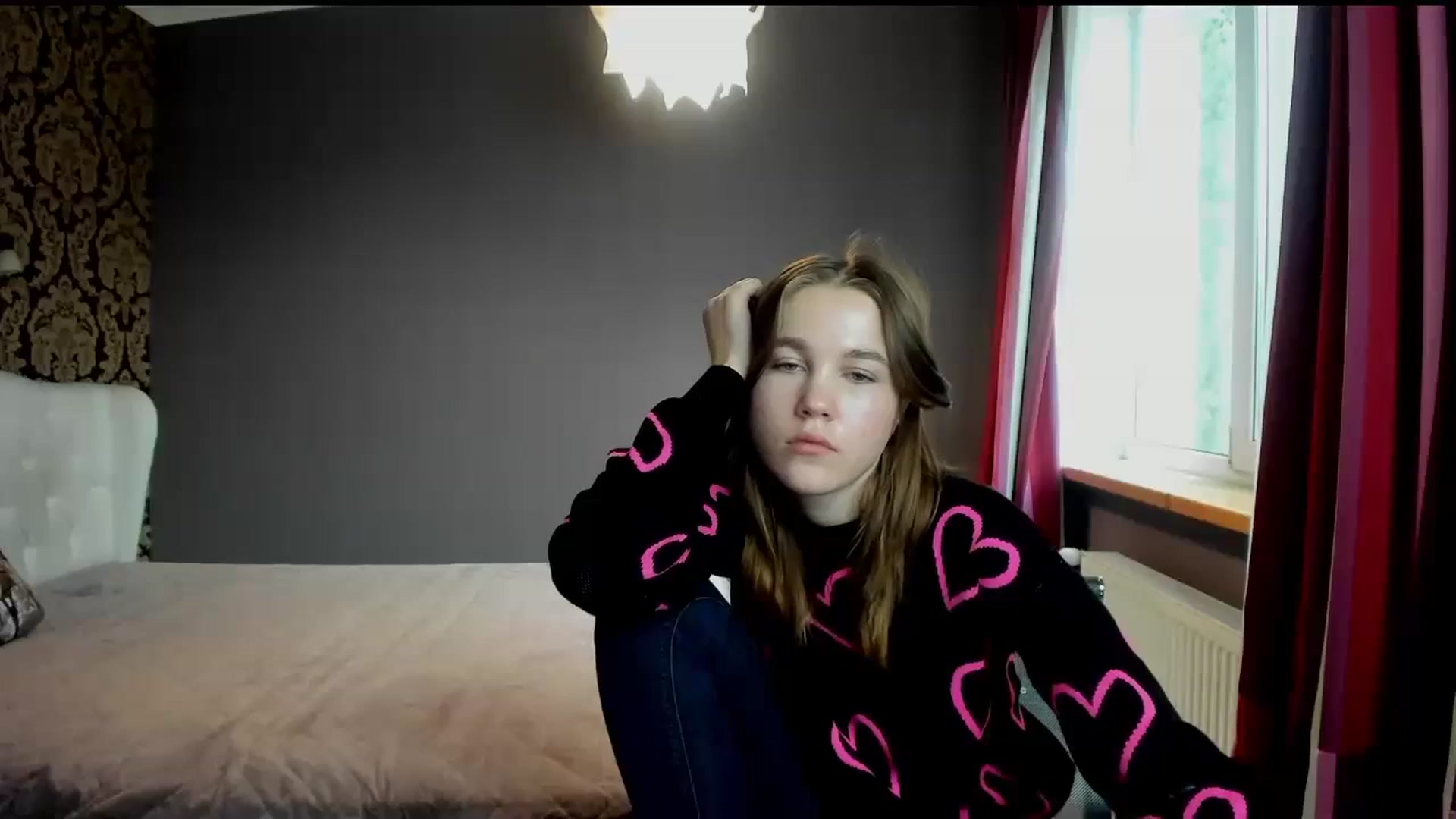 Gallery image thumbnail from Kate_Lewis's myfreecams stream on, 10/08/2023, 11:11 image 16 of 20